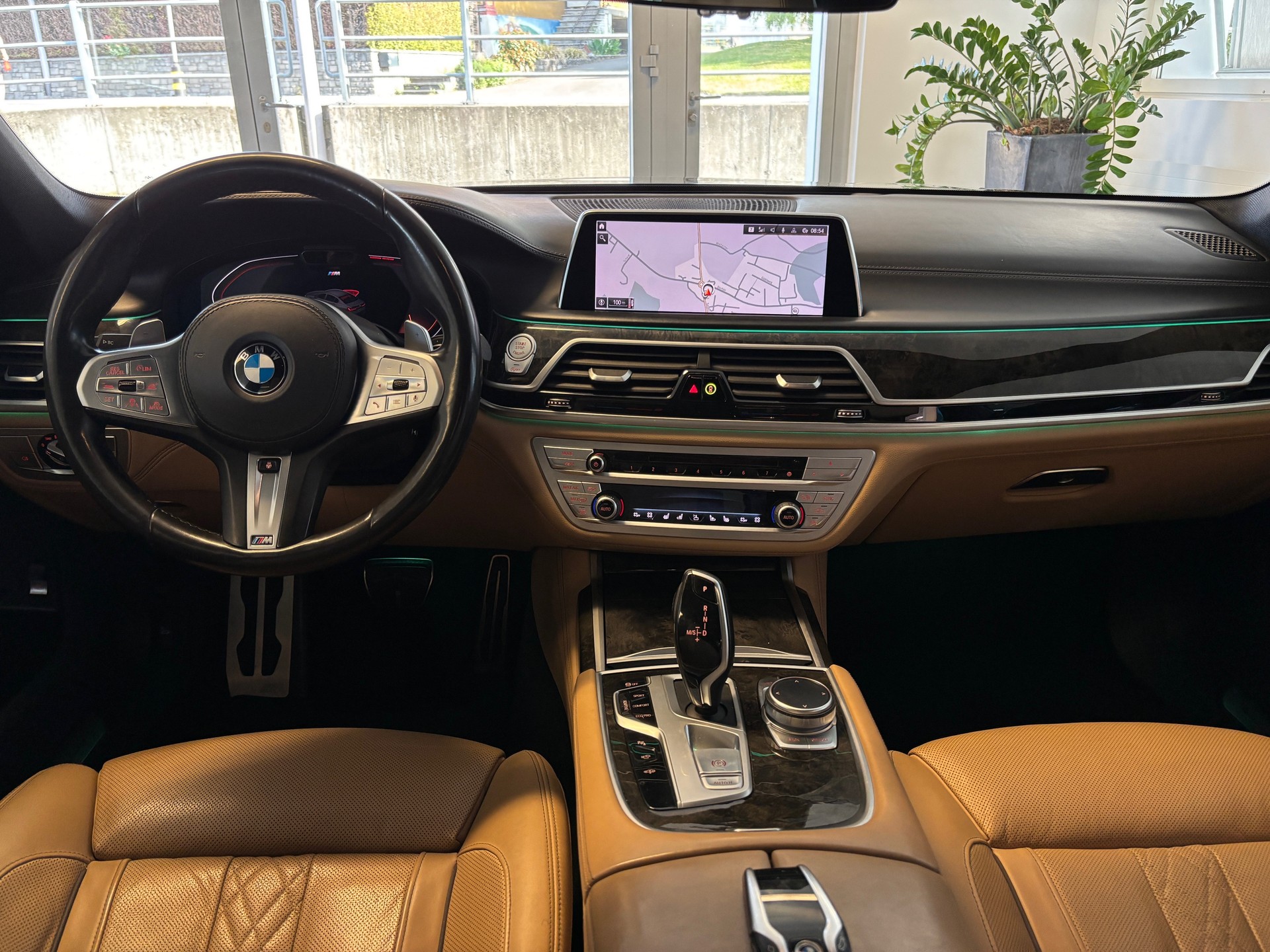 BMW 730d M Sport xDrive Steptronic-image-11