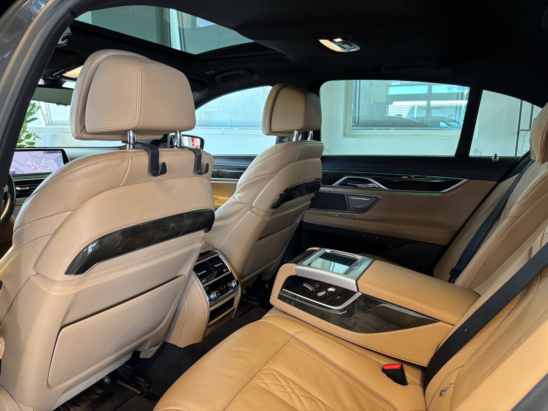 BMW 730d M Sport xDrive Steptronic-image-10