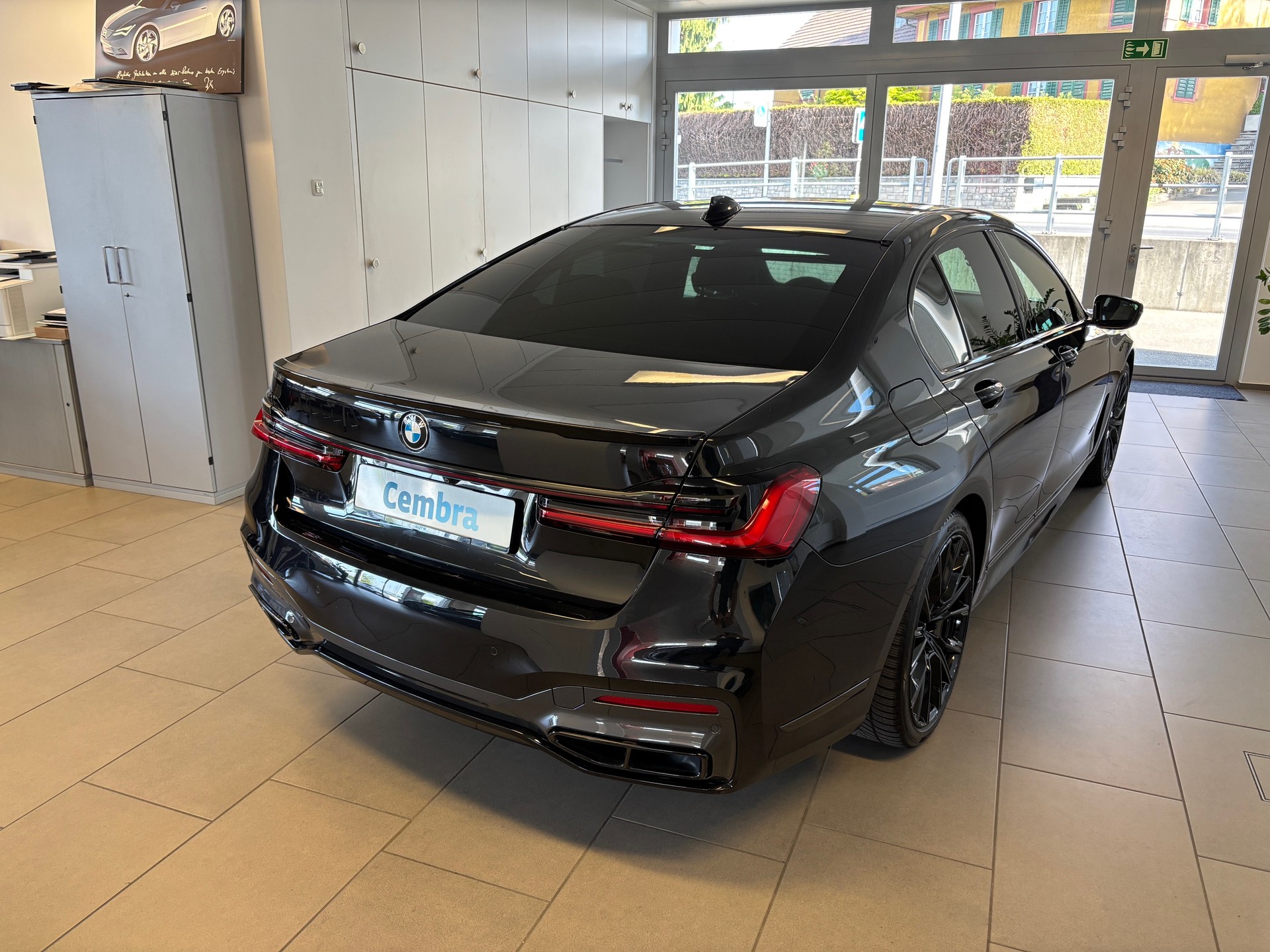 BMW 730d M Sport xDrive Steptronic-showroom-element-2