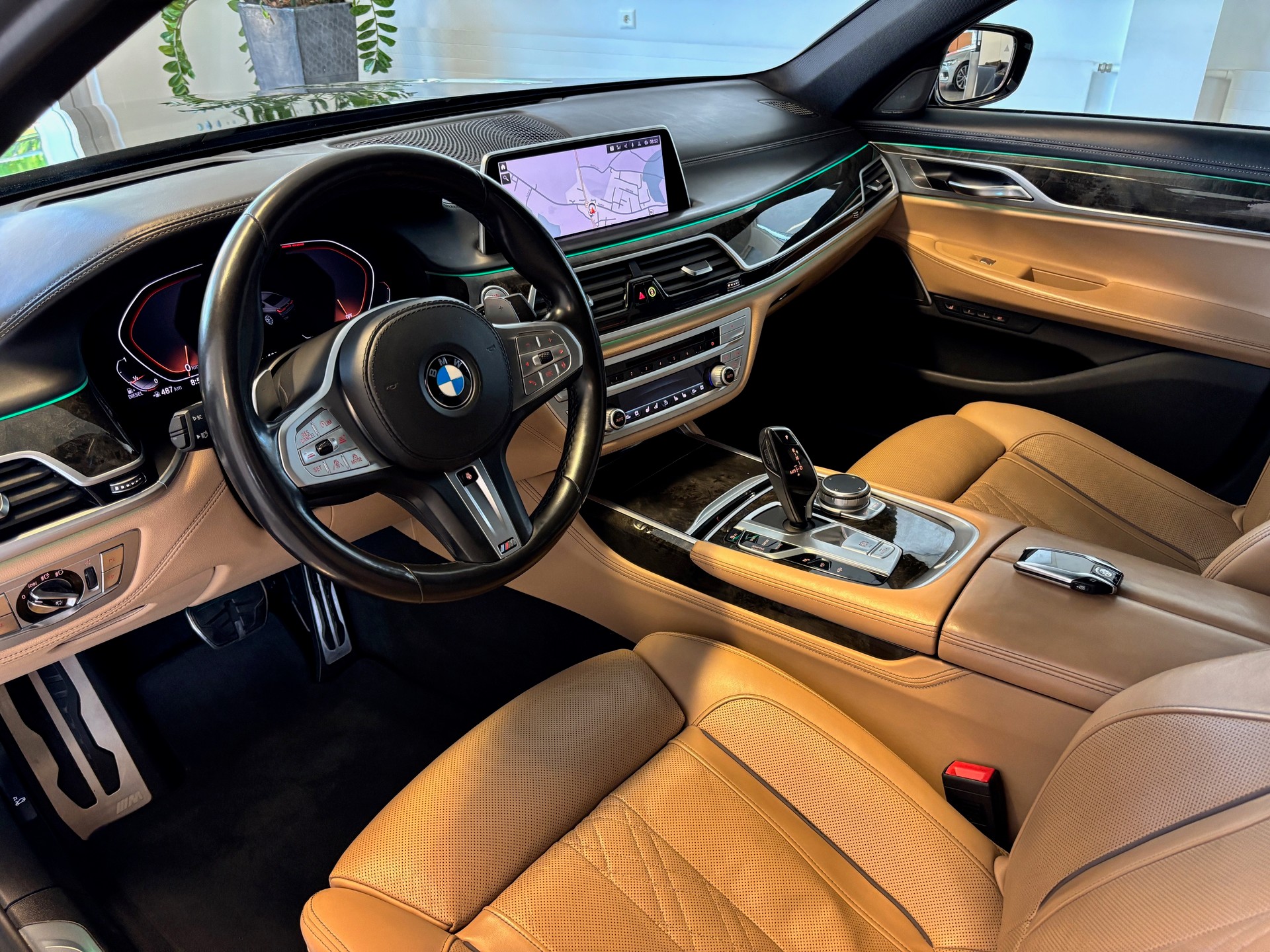 BMW 730d M Sport xDrive Steptronic-image-4