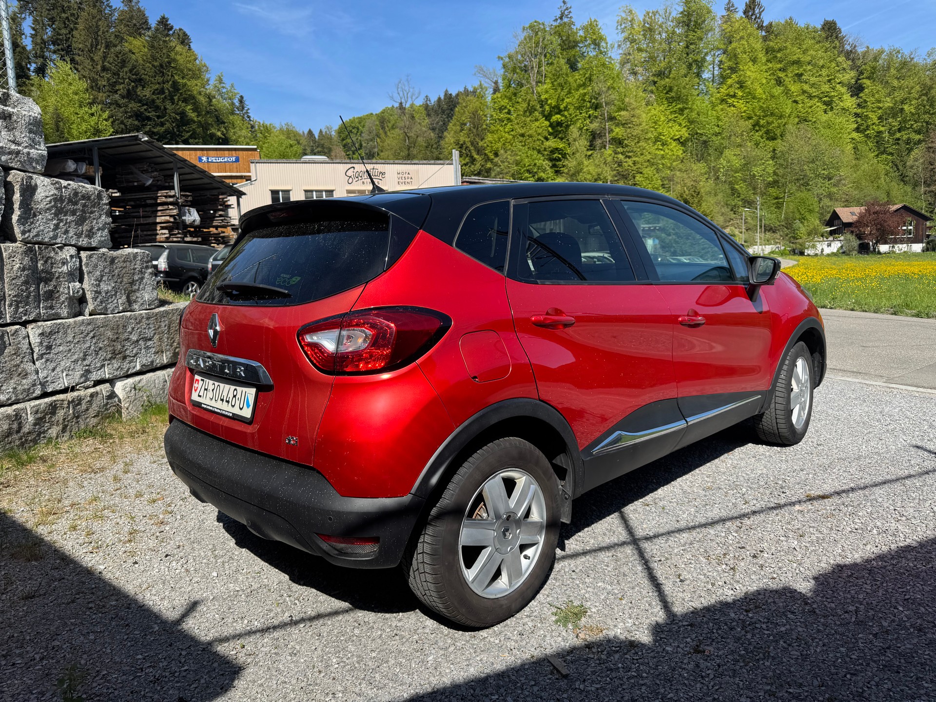 RENAULT Captur 1.5 dCi Helly Hansen-image-2