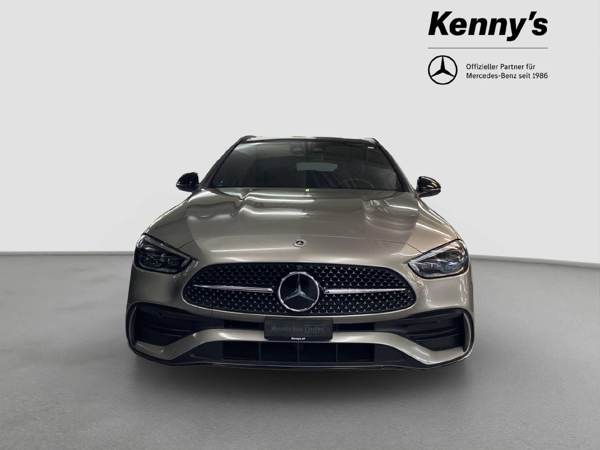 MERCEDES-BENZ C 300 e AMG Line Kombi-showroom-element-2