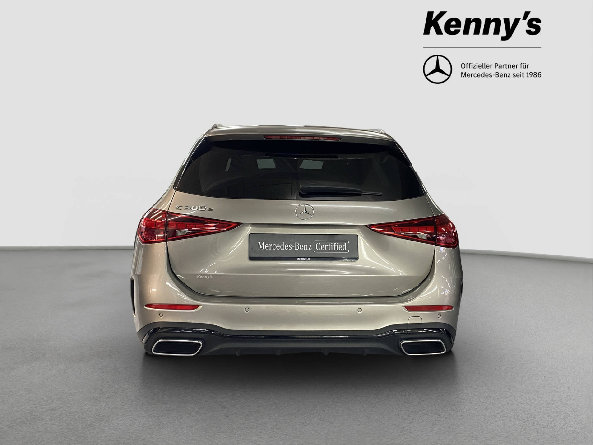 MERCEDES-BENZ C 300 e AMG Line Kombi-image-5