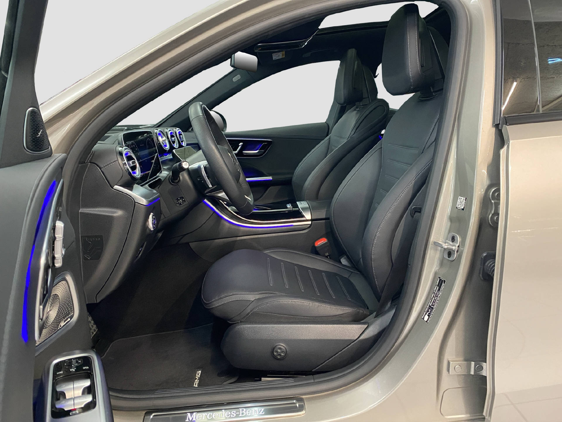 MERCEDES-BENZ C 300 e AMG Line Kombi-image-7