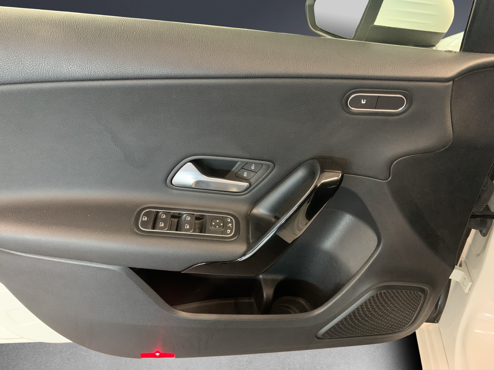 MERCEDES-BENZ A 160-image-10