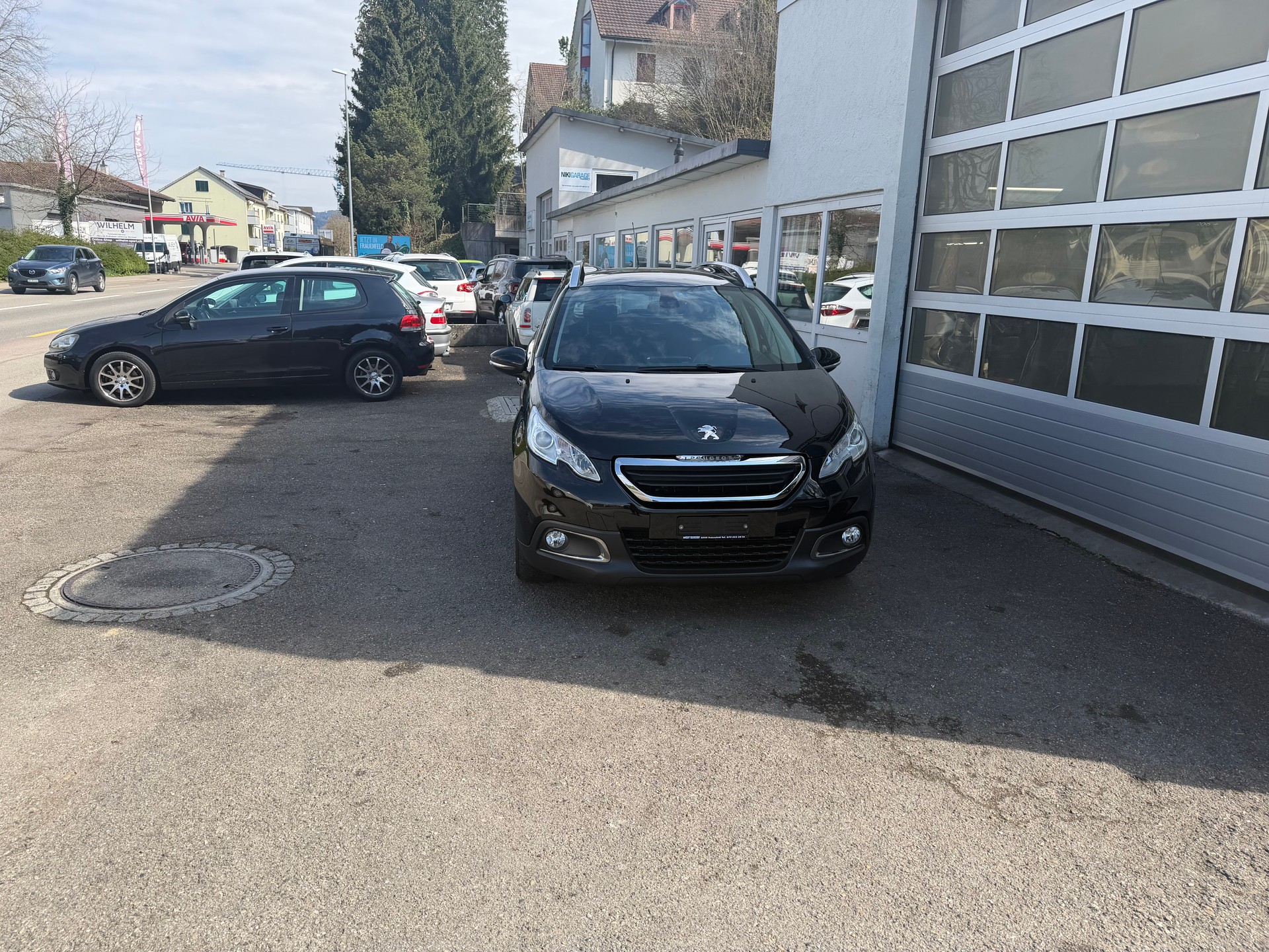 PEUGEOT 2008 1.2 PureTech Féline EAT6-image-1