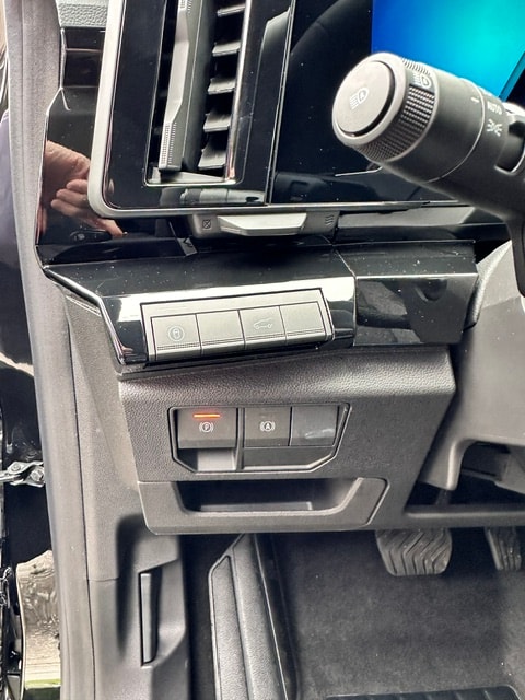 RENAULT Espace 1.2 E-Tech 200 Techno 5-Sitze-image-17