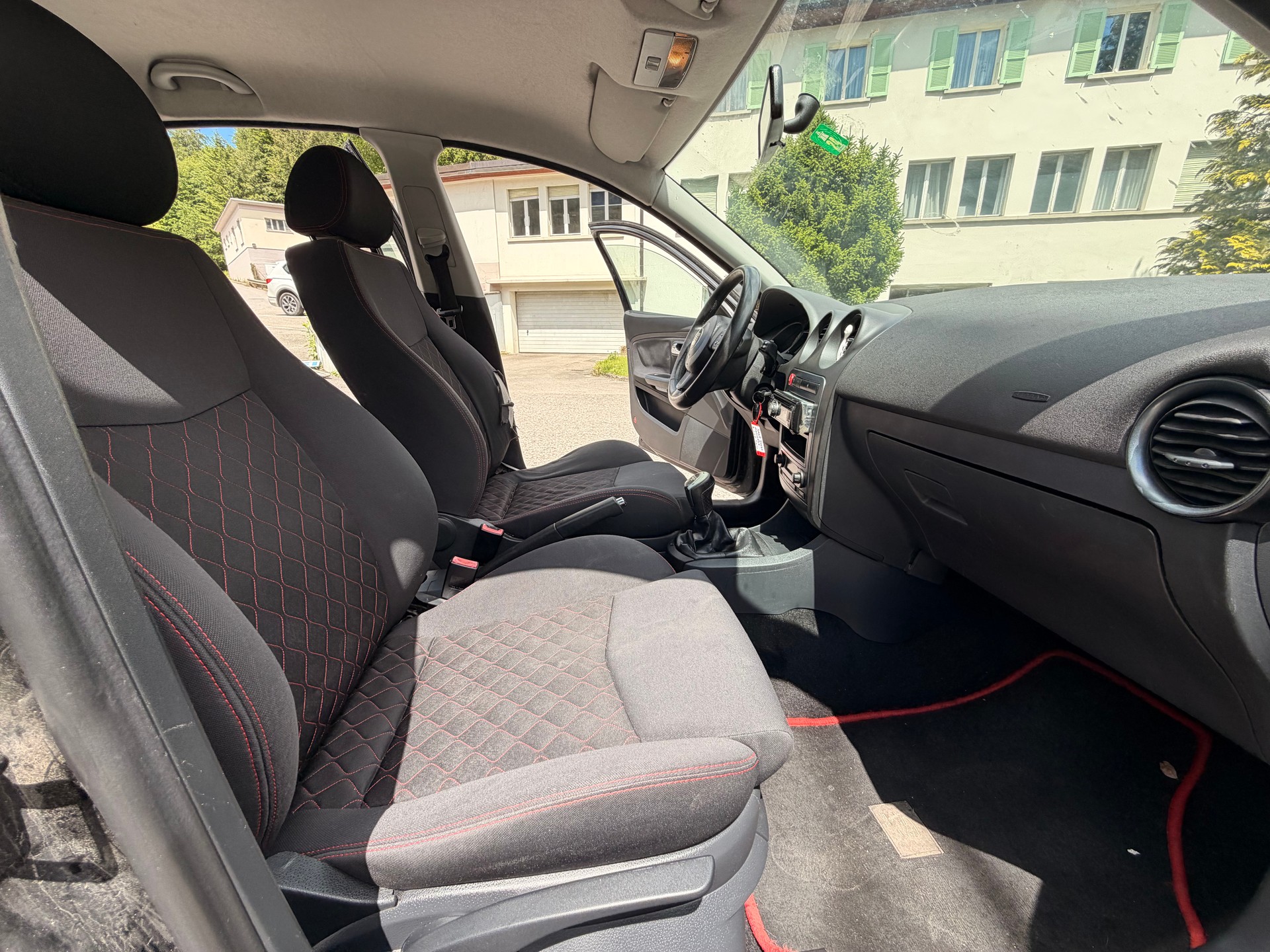 SEAT Ibiza 1.6 16V Sport-image-12