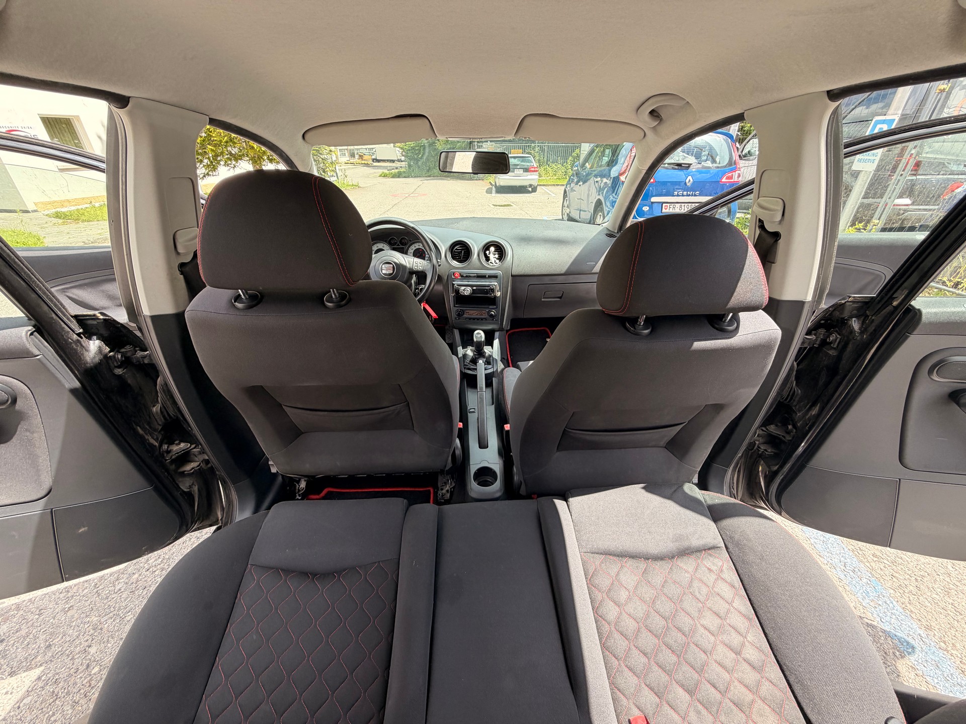 SEAT Ibiza 1.6 16V Sport-image-21