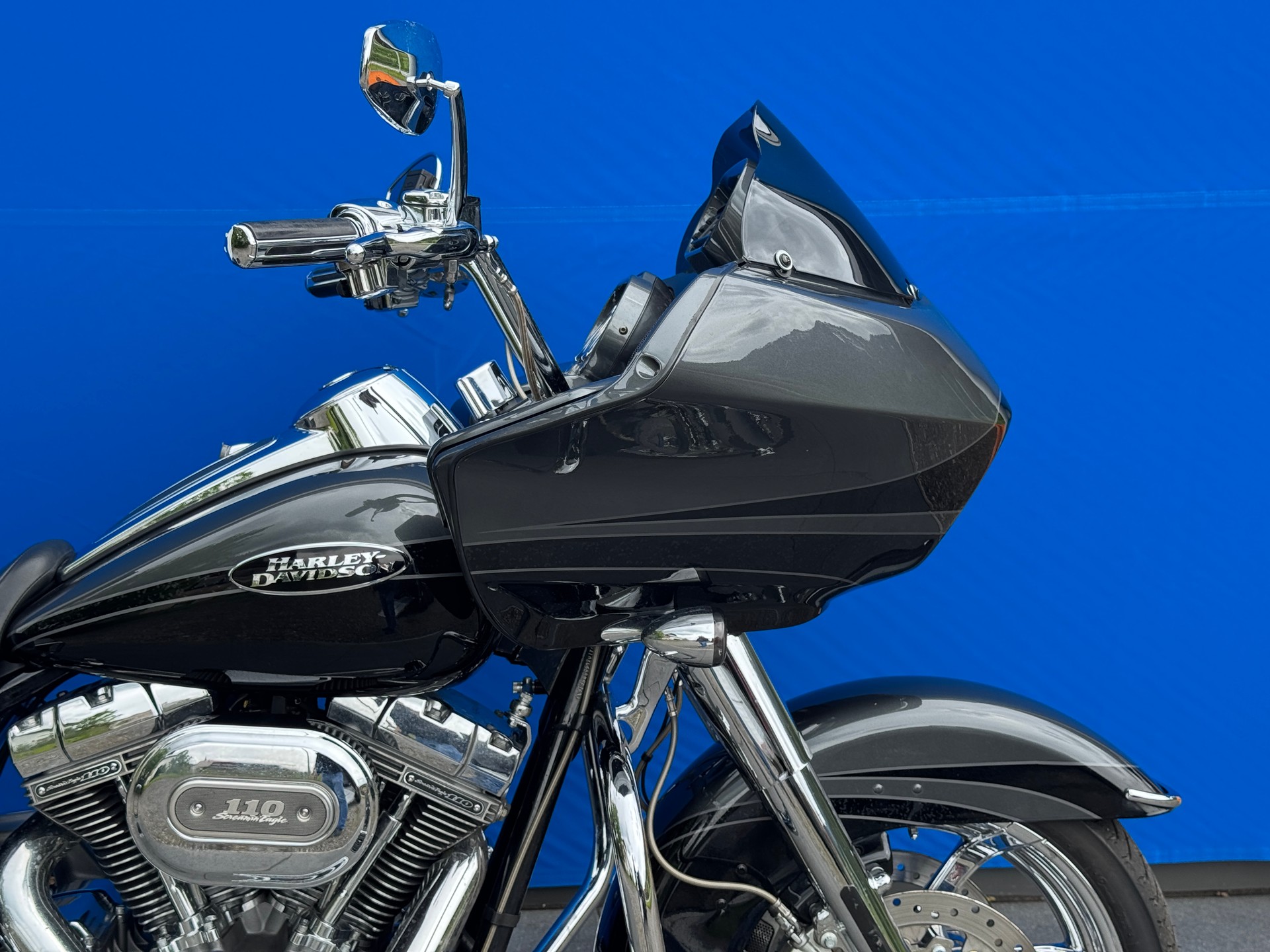 HARLEY-DAVIDSON FLTRXSE Road Glide Custom ABS CVO-showroom-element-2