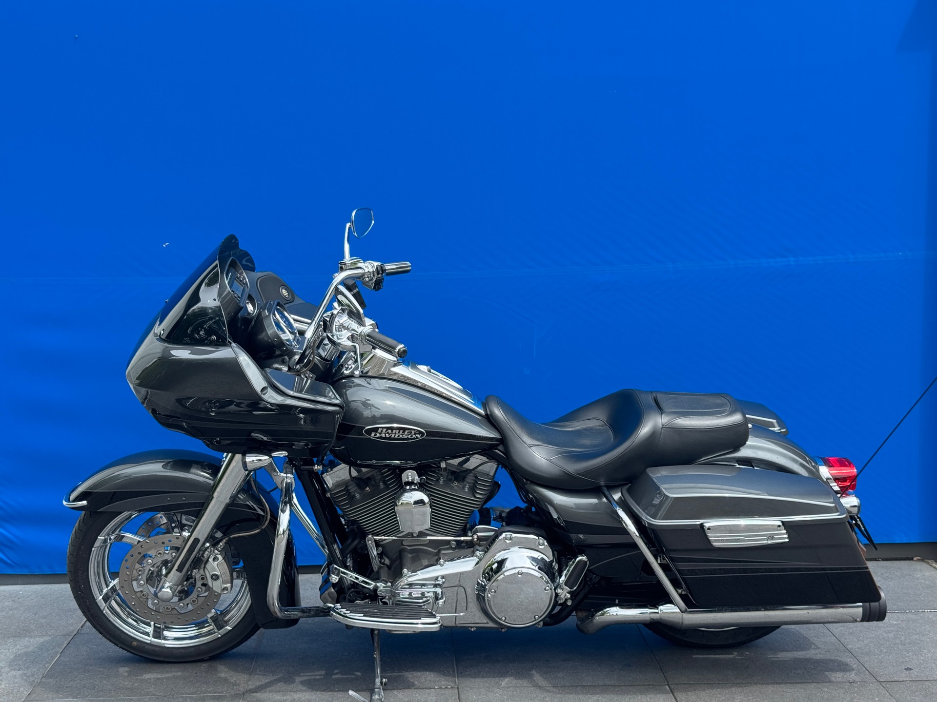 HARLEY-DAVIDSON FLTRXSE Road Glide Custom ABS CVO-image-6
