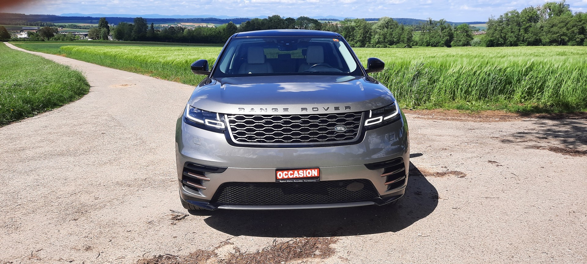 LAND ROVER 3.0 V6 R-Dynamic HSE P380-image-4