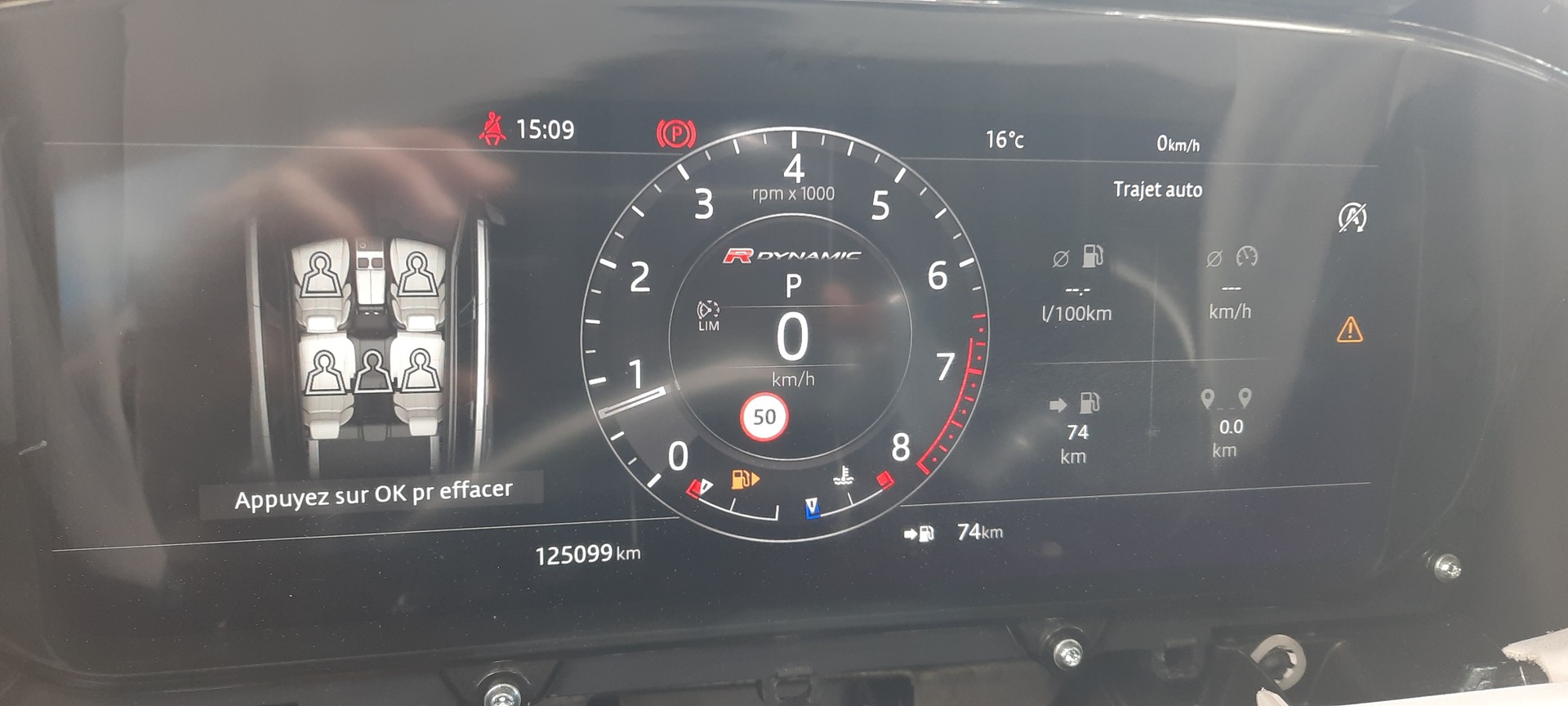LAND ROVER 3.0 V6 R-Dynamic HSE P380-image-8