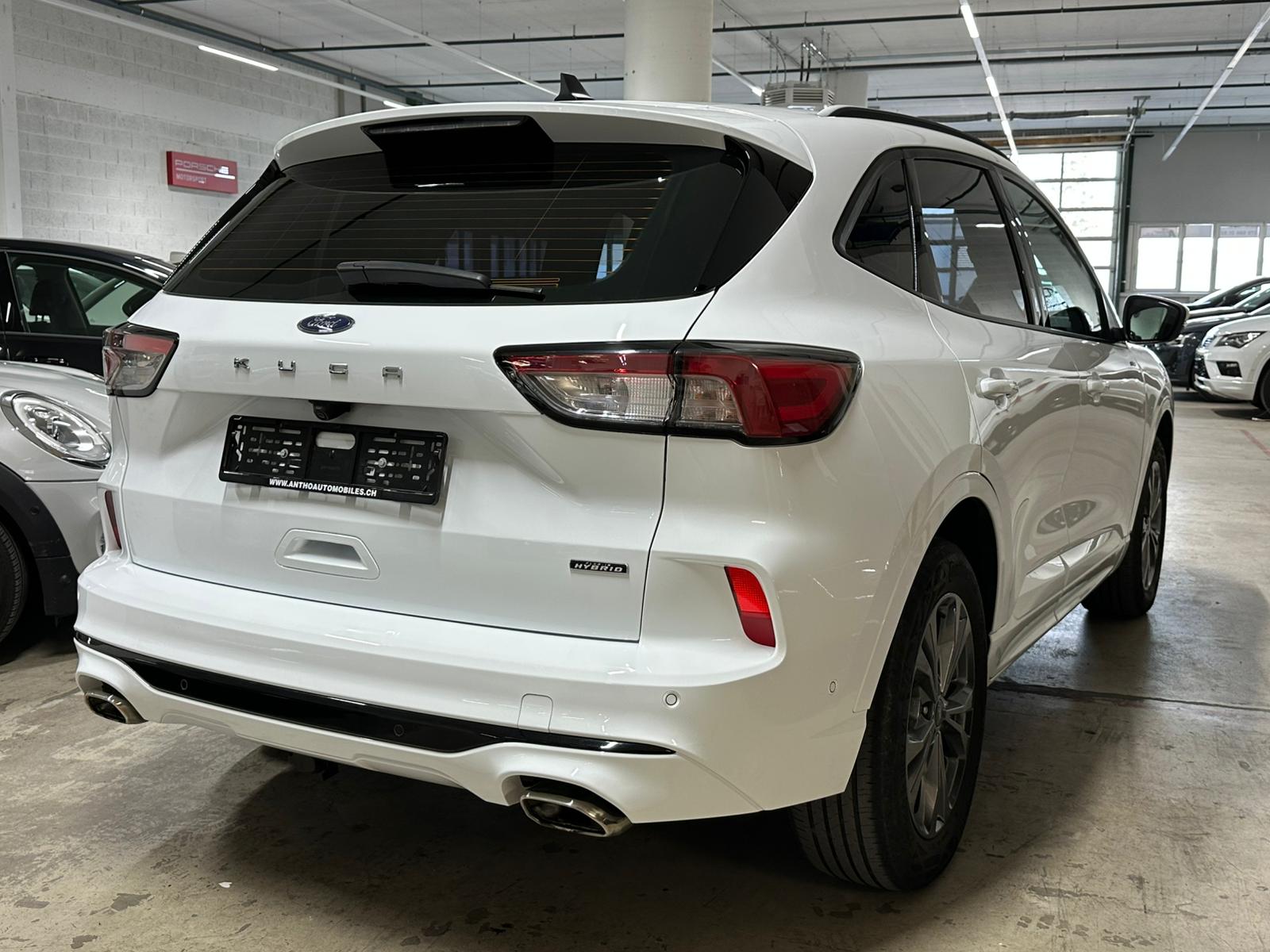 FORD Kuga 2.5 PHEV ST-Line X 2WD-image-3