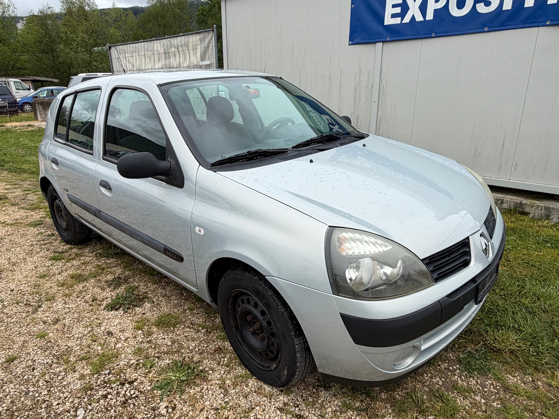 RENAULT Clio 1.2 16V Fairway-image-5