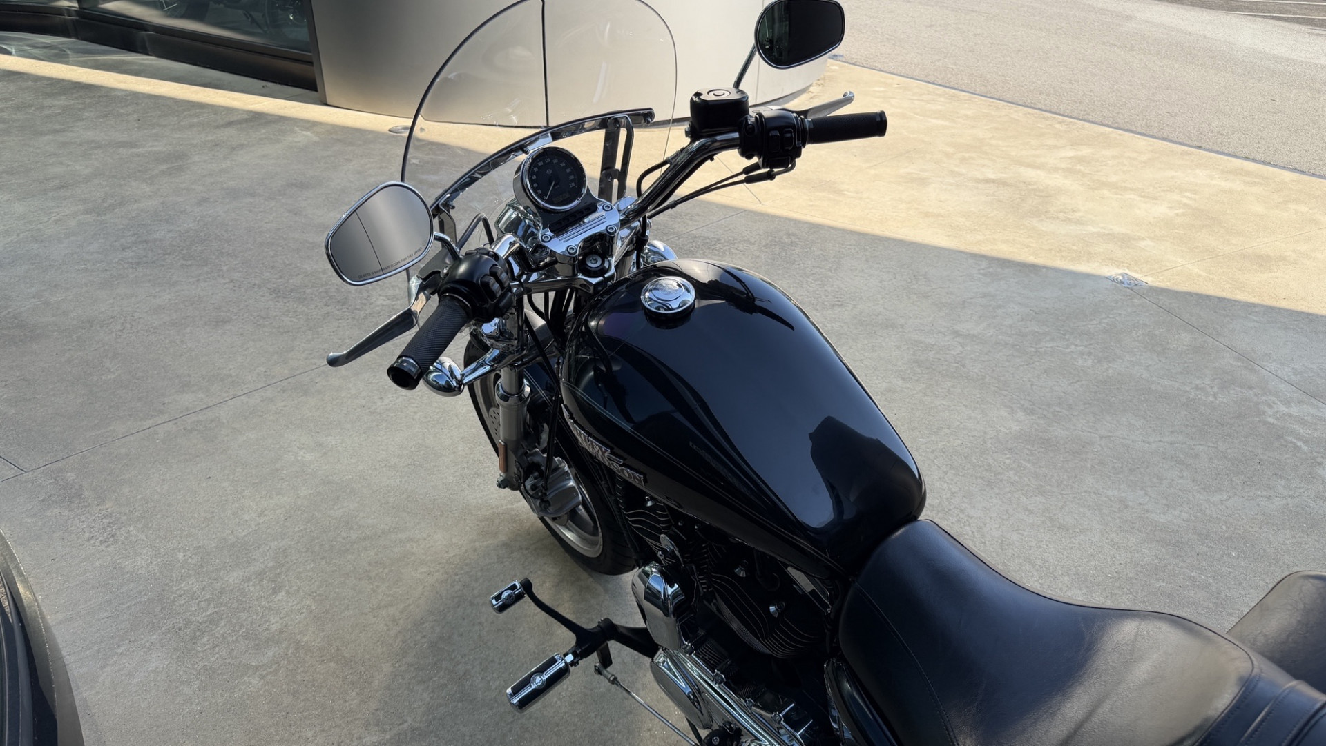 HARLEY-DAVIDSON XL 1200 T Sportster Super Low-image-4