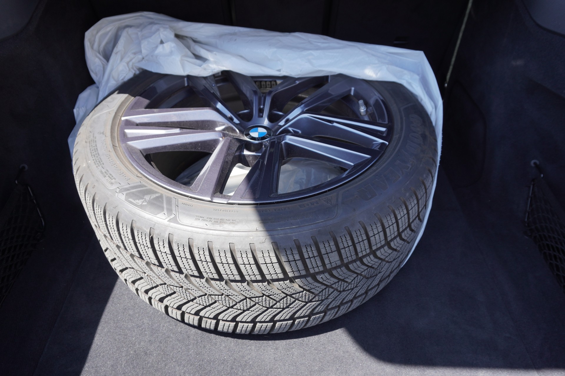BMW i4 M50 M SPORT!!! INDIVIDUAL!!!-image-11