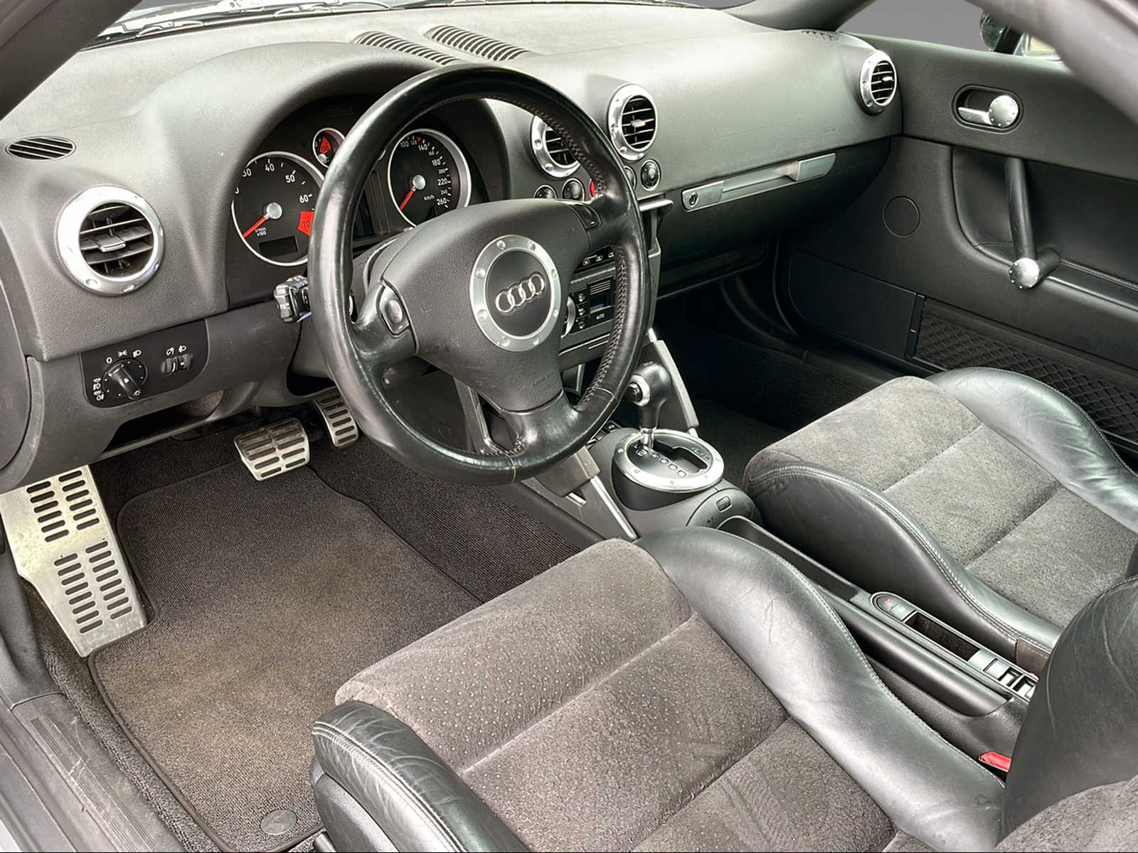 AUDI TT Roadster 1.8 20V Turbo 180 ESP-image-4