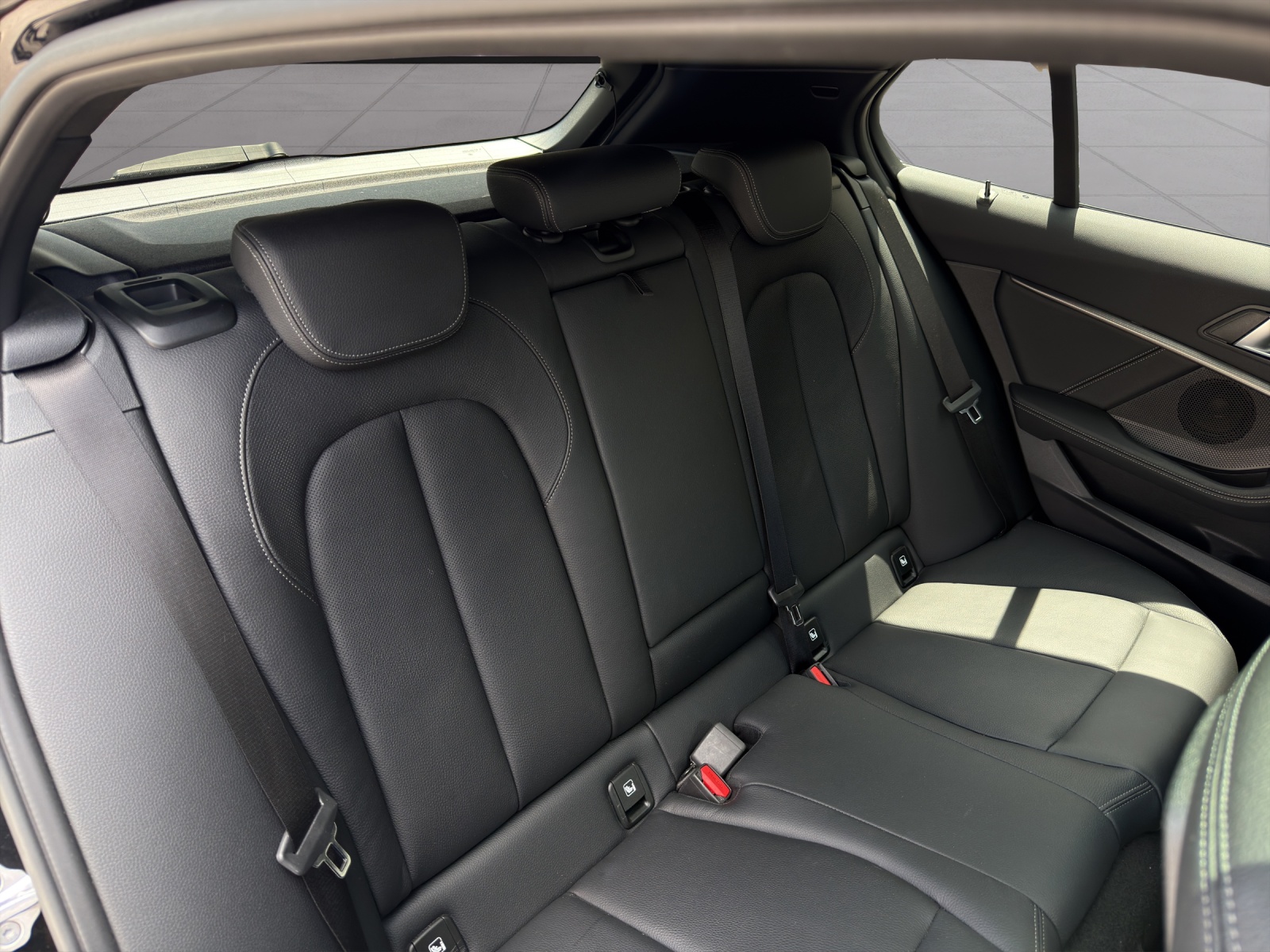 BMW 120d xDrive SAG-image-14