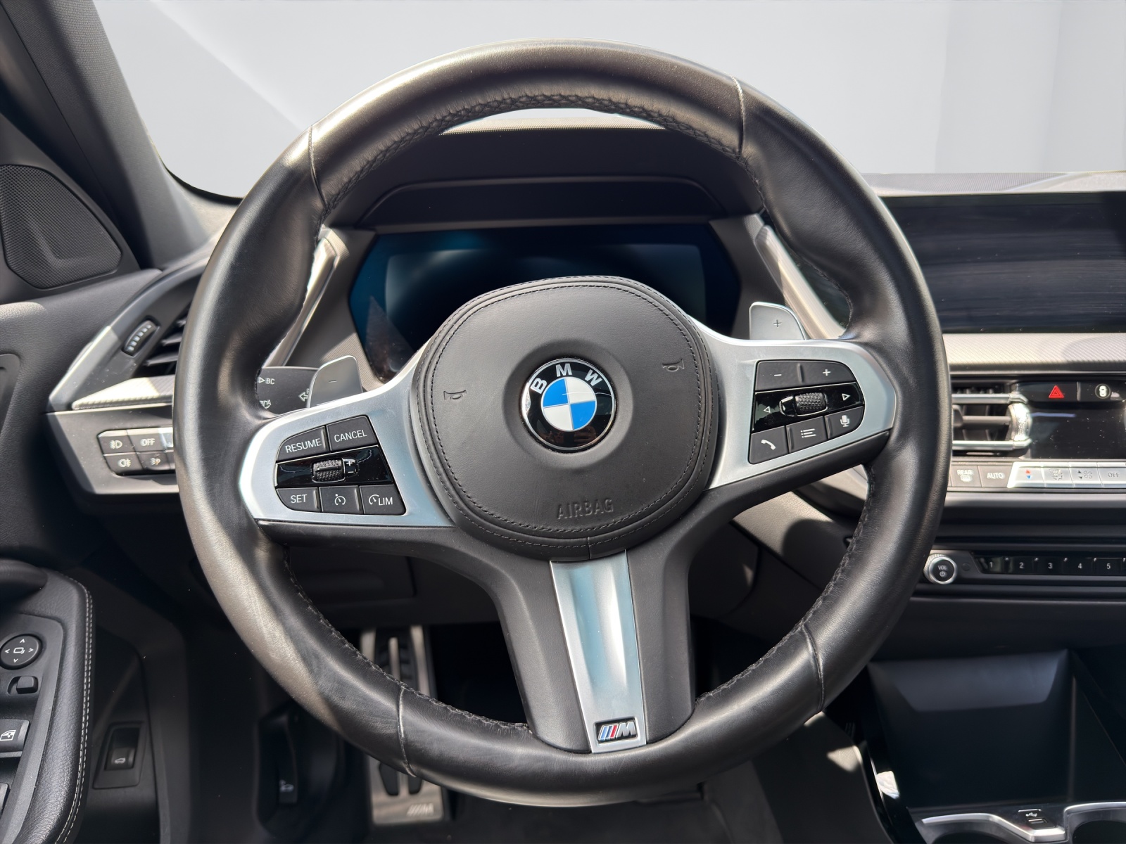 BMW 120d xDrive SAG-image-16