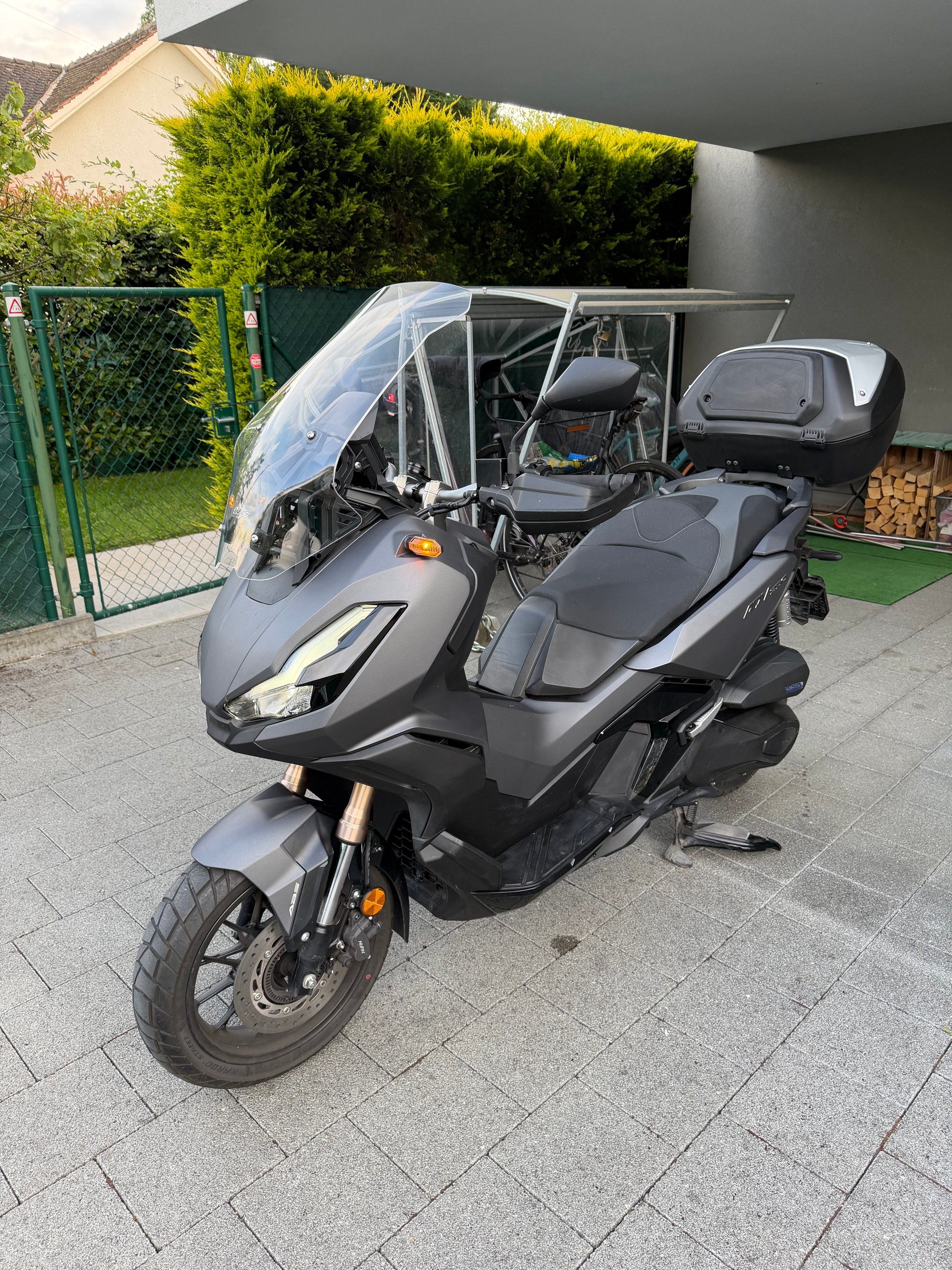 HONDA ADV 350-image-2