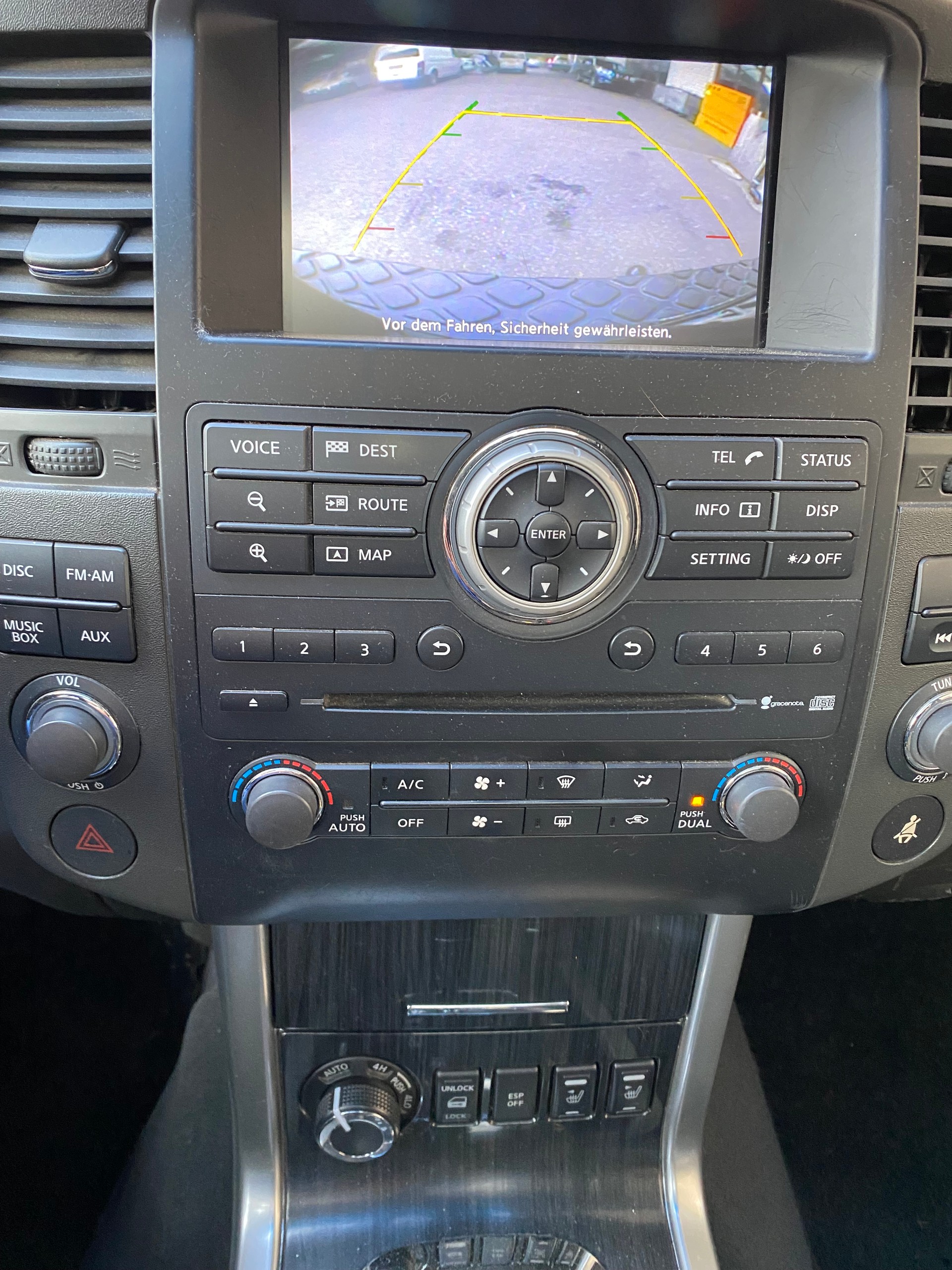 NISSAN Pathfinder 3.0 dCi LE Automatic-image-4