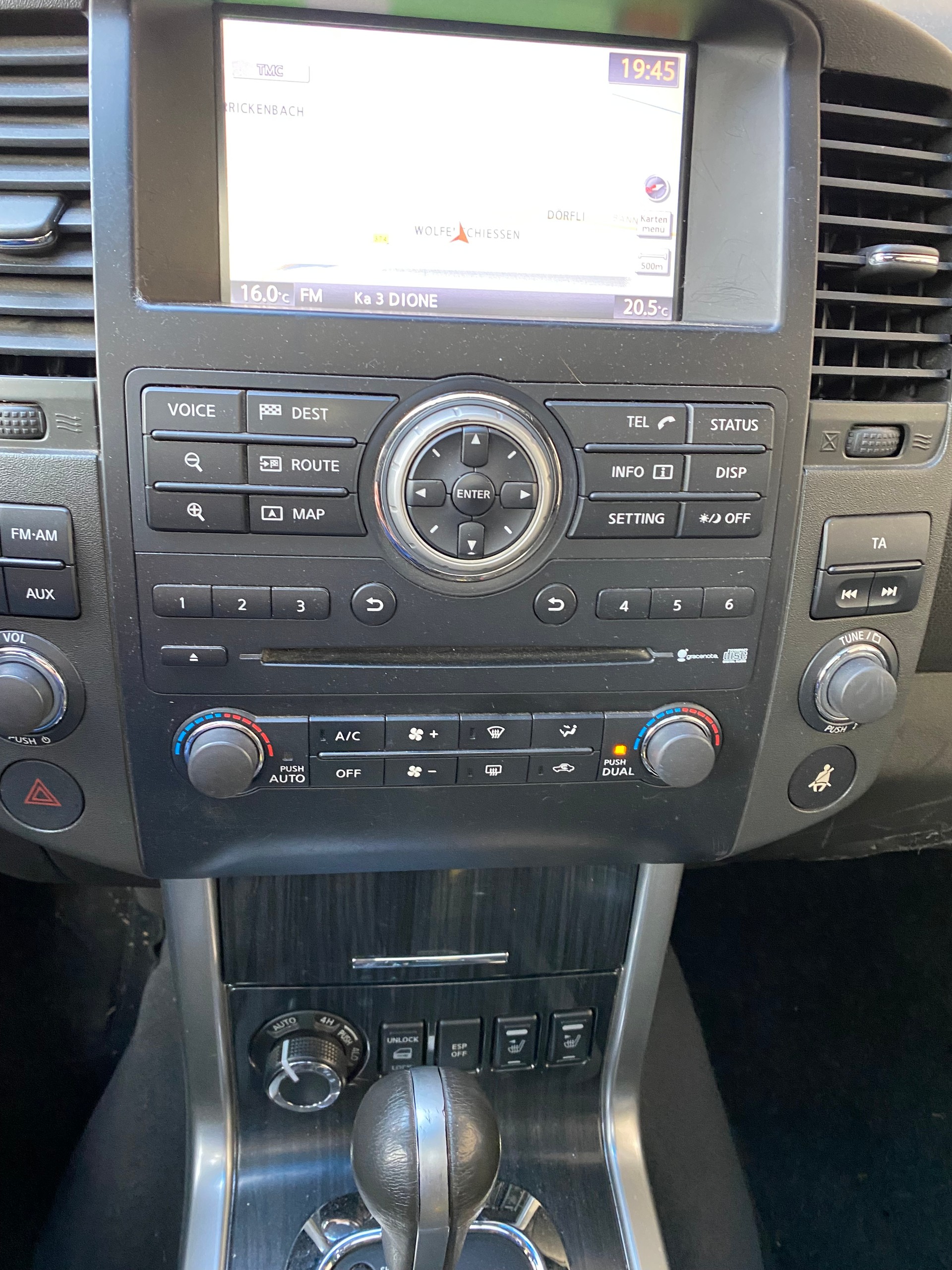 NISSAN Pathfinder 3.0 dCi LE Automatic-image-3