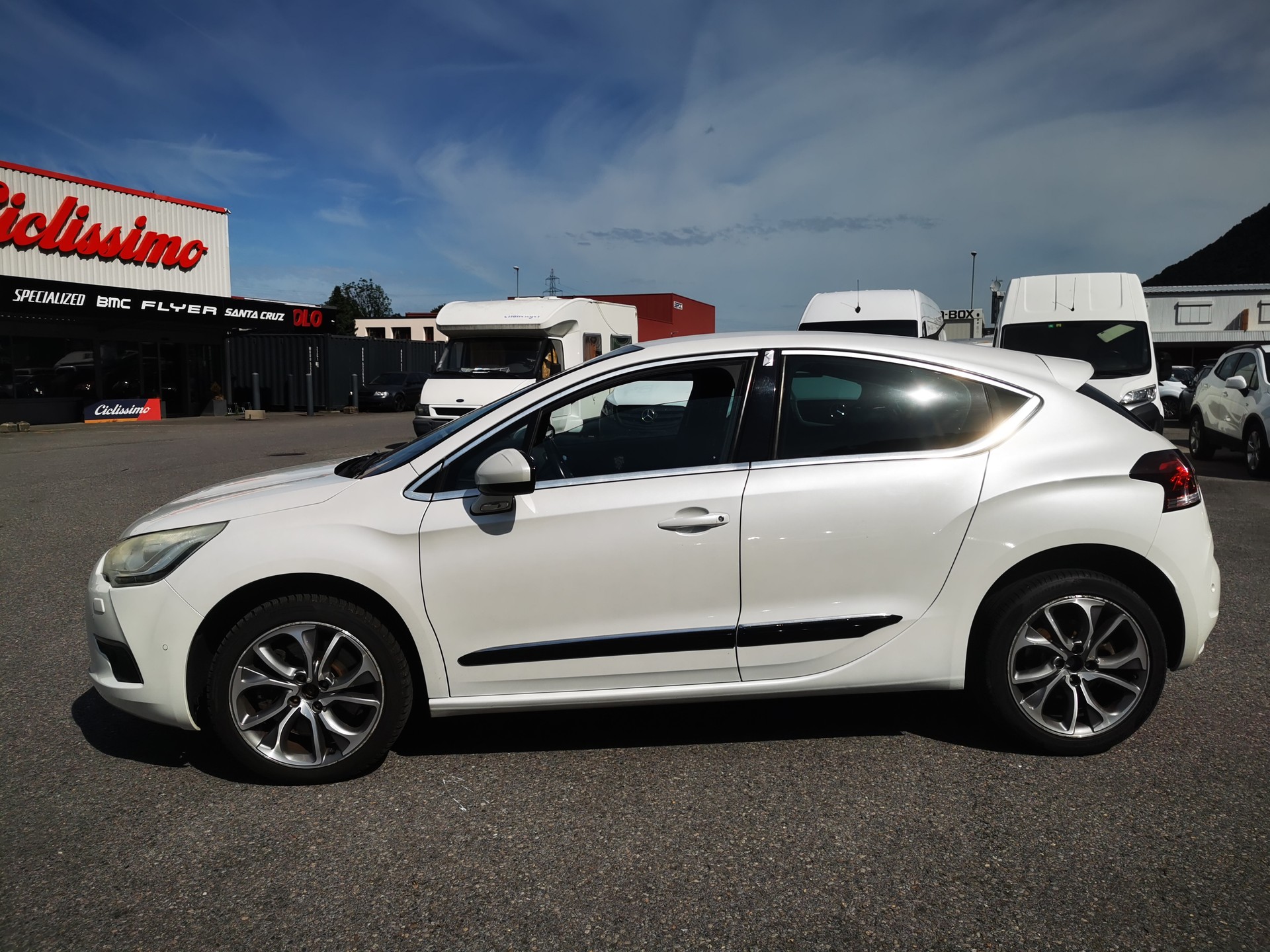 DS AUTOMOBILES DS4 1.6 THP Sport Chic-image-3