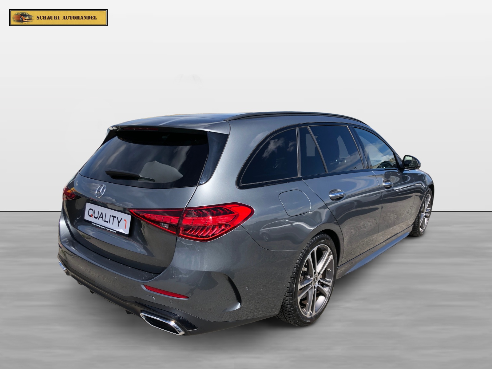 MERCEDES-BENZ C 220 d T 4Matic AMG Line-image-4