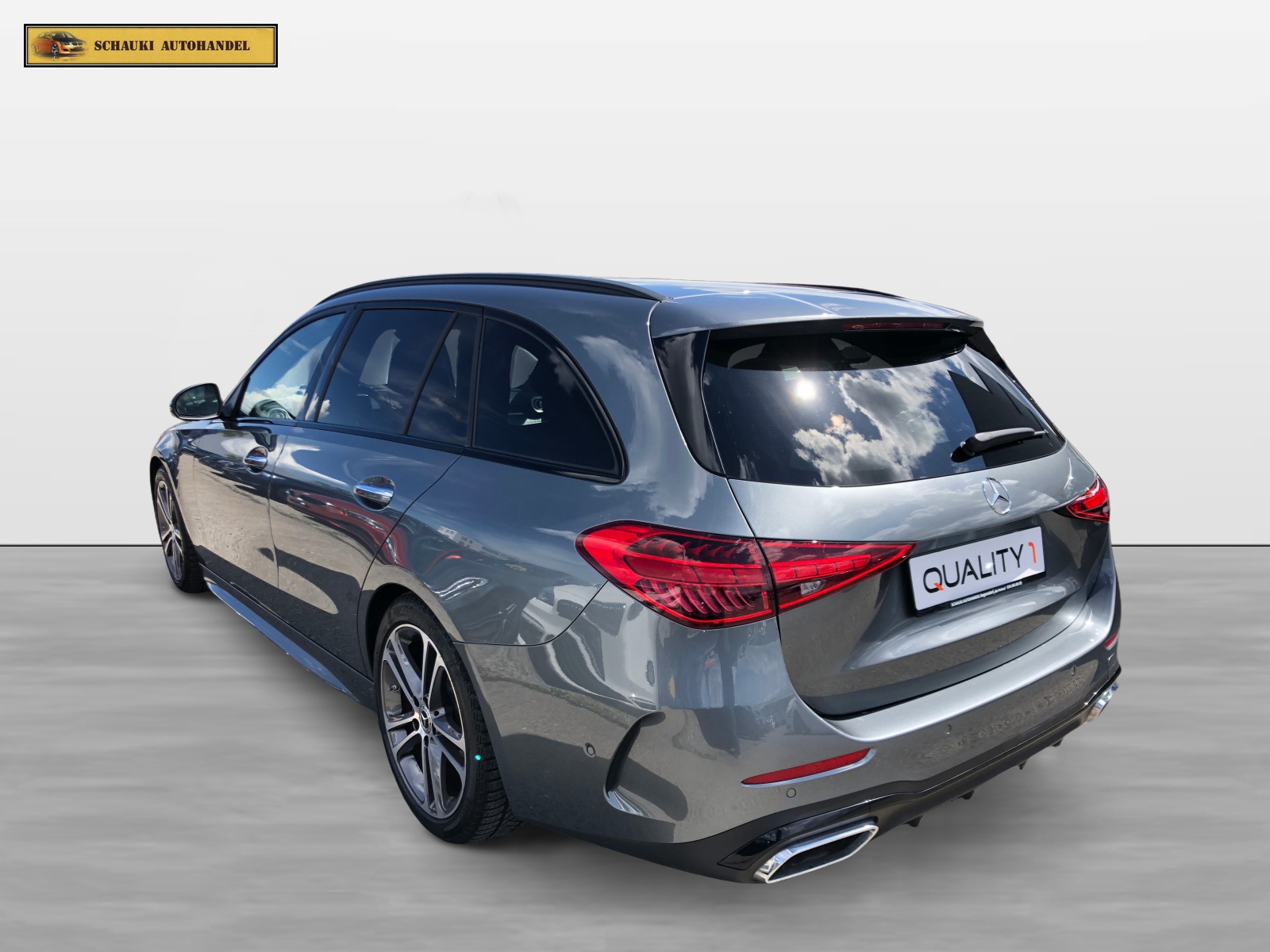 MERCEDES-BENZ C 220 d T 4Matic AMG Line-image-6