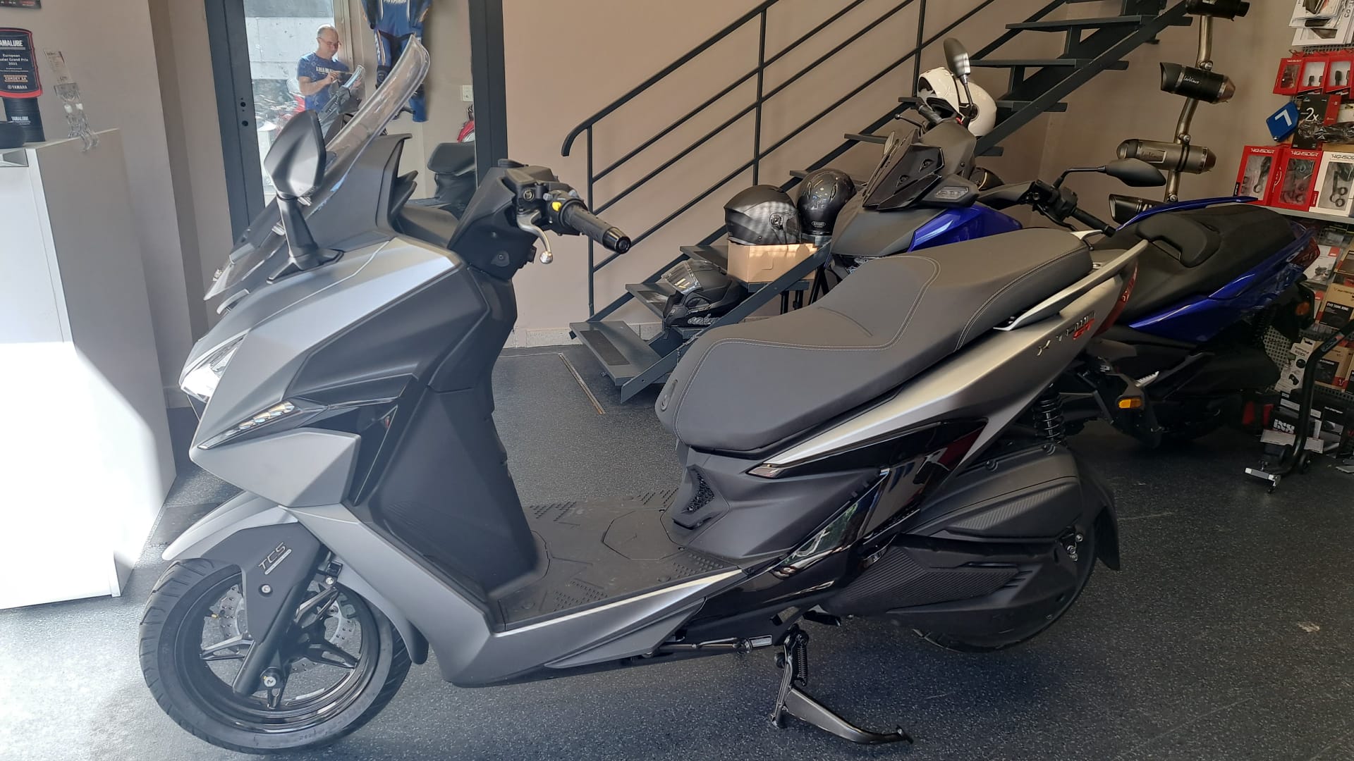 KYMCO SKY TOWN 250-image-3
