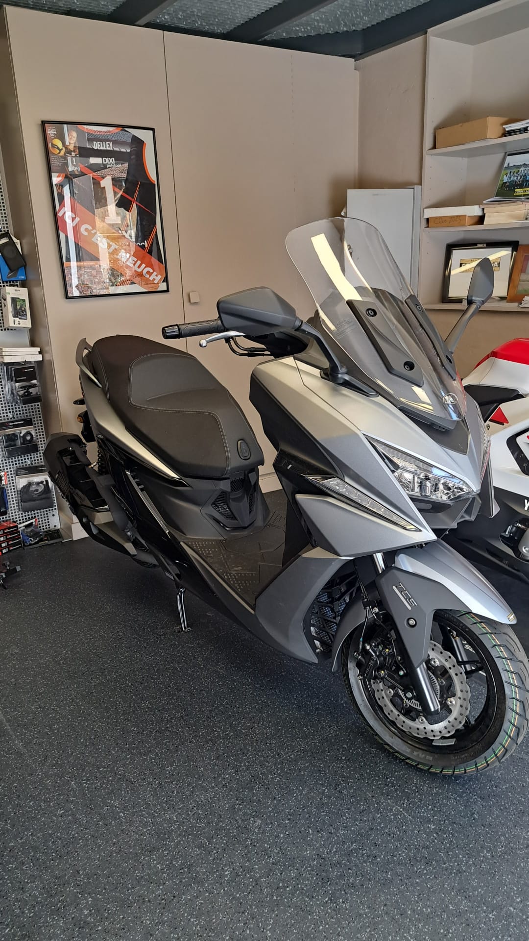 KYMCO SKY TOWN 250-image-0