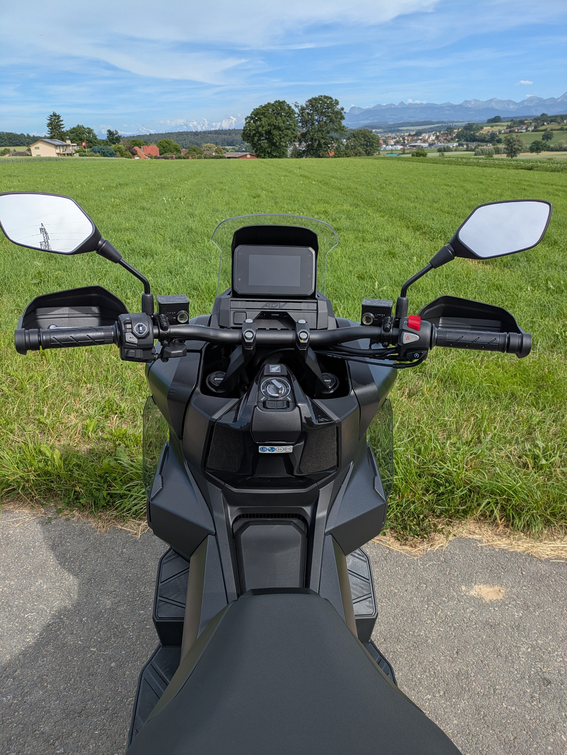 HONDA ADV 350-image-8