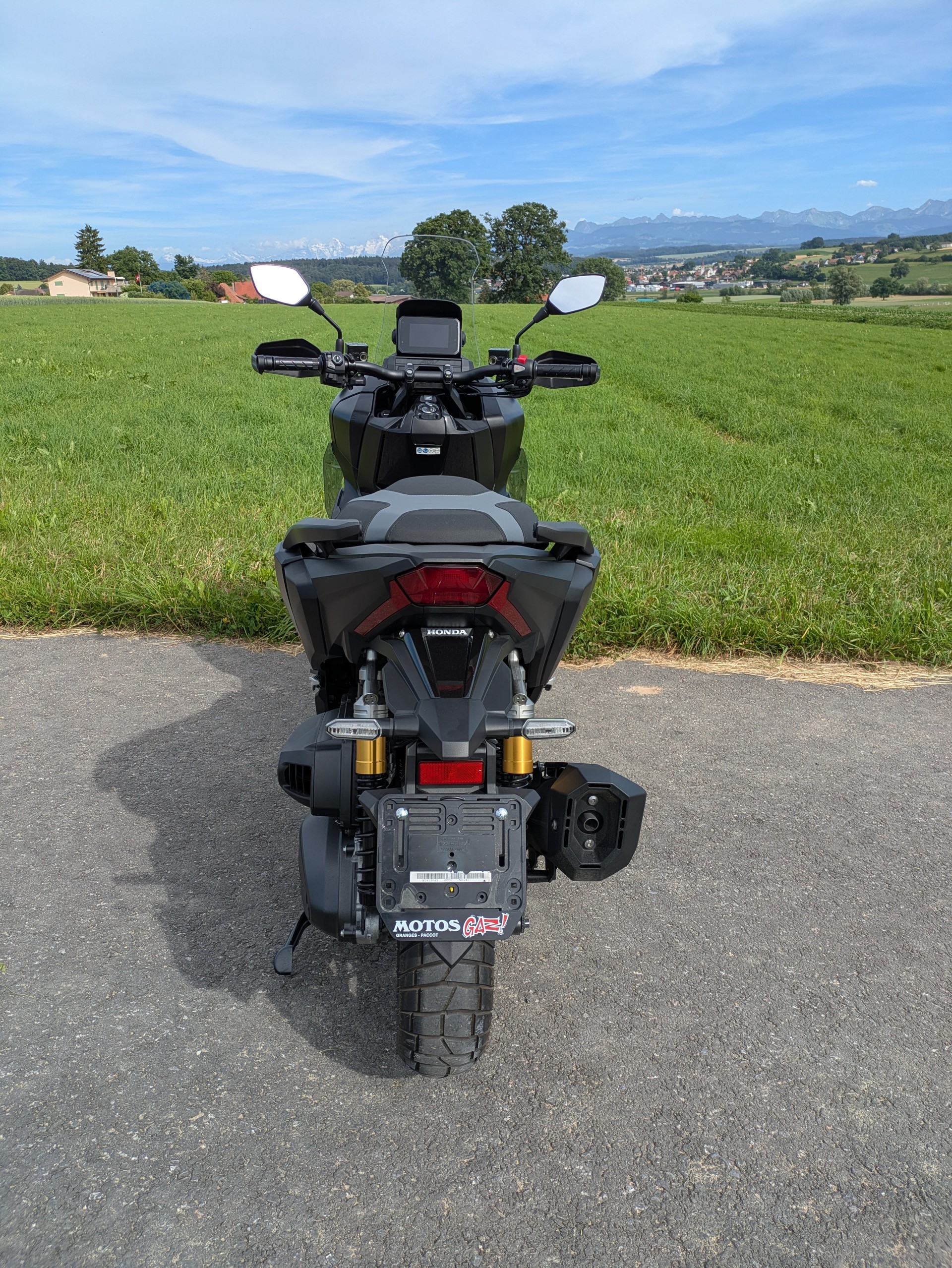 HONDA ADV 350-image-6