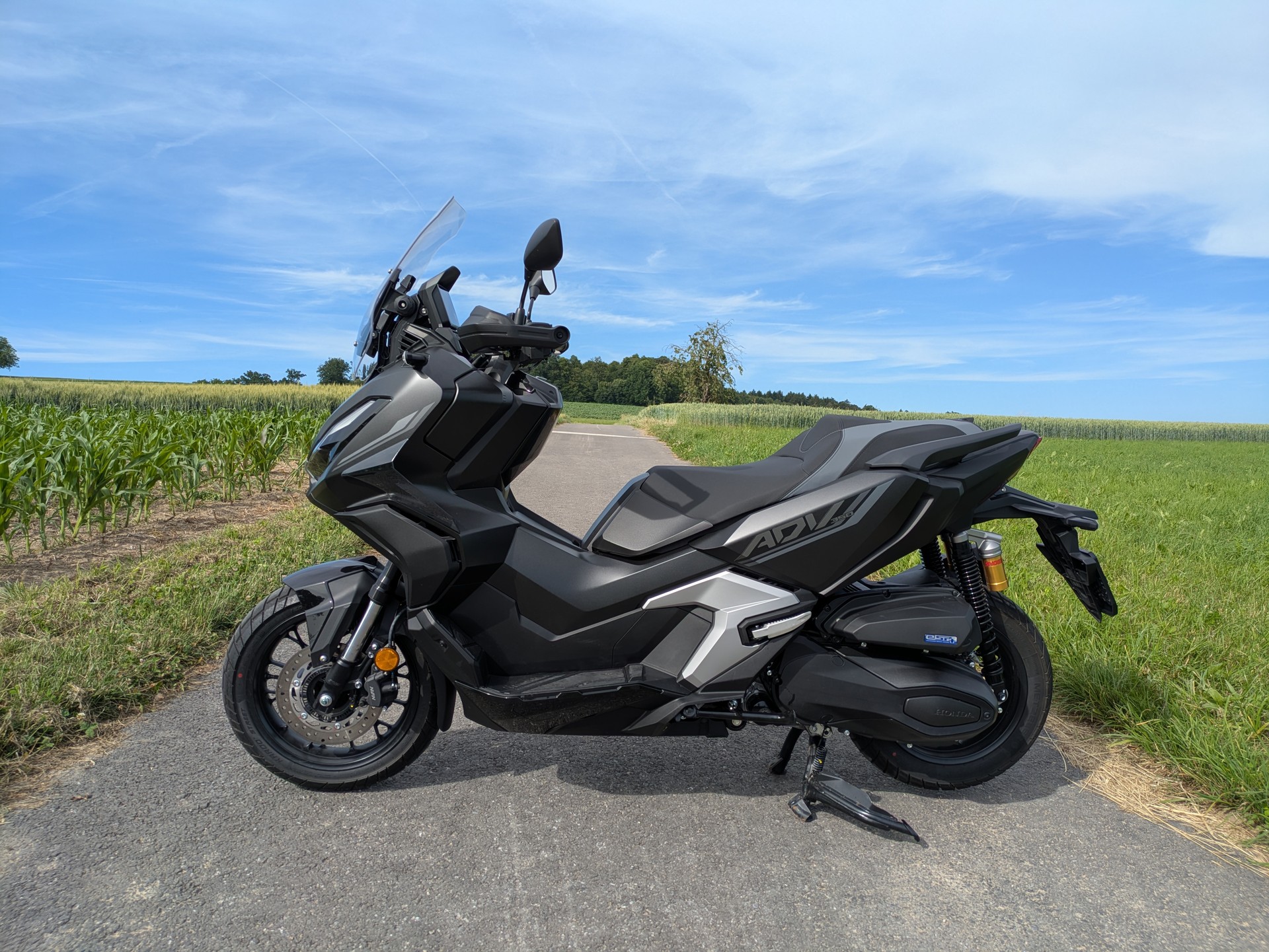HONDA ADV 350-image-5