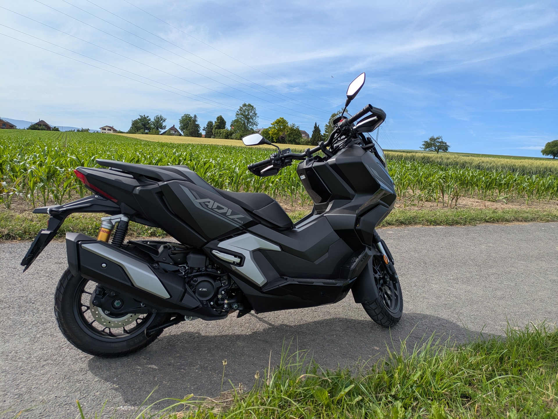 HONDA ADV 350-image-1