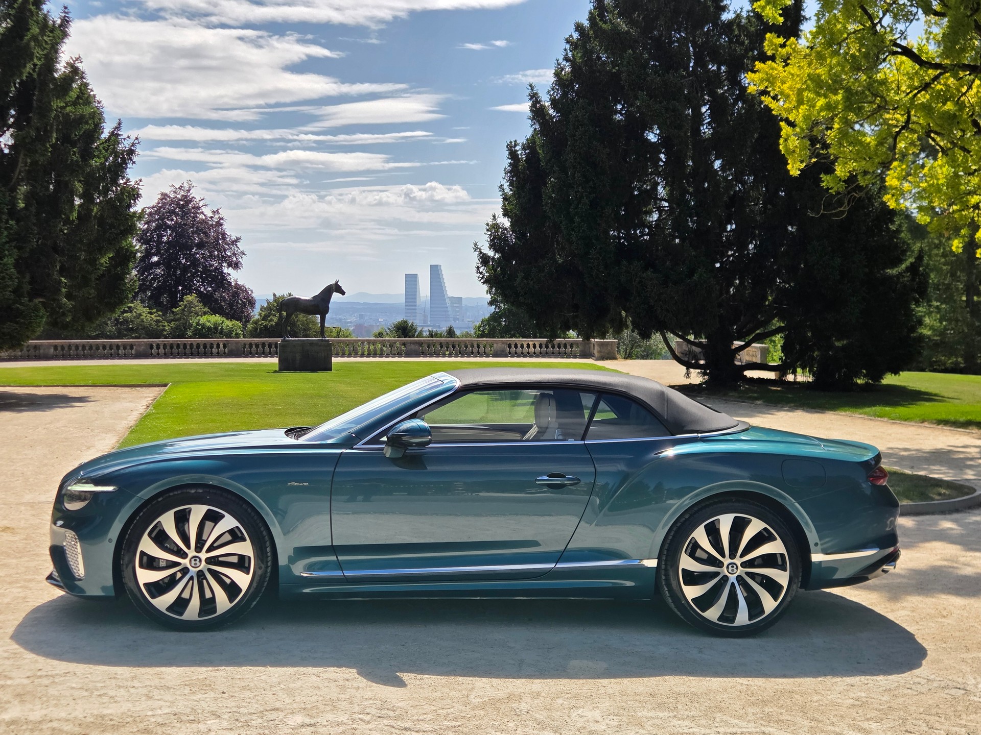 BENTLEY CONTINENTAL GTC AZURE