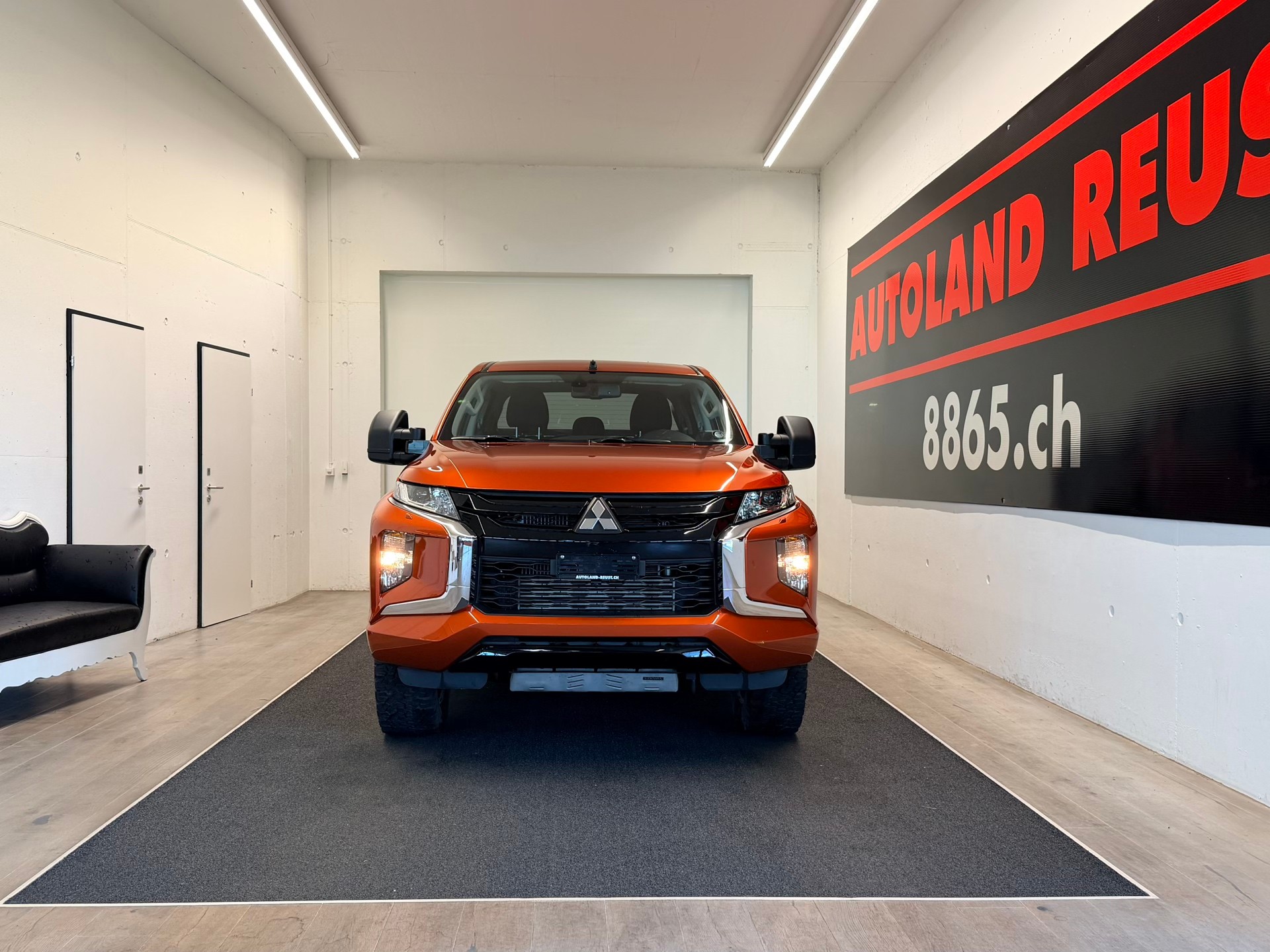 MITSUBISHI L 200 2.2 Style+ Double Cab Automat-showroom-element-1