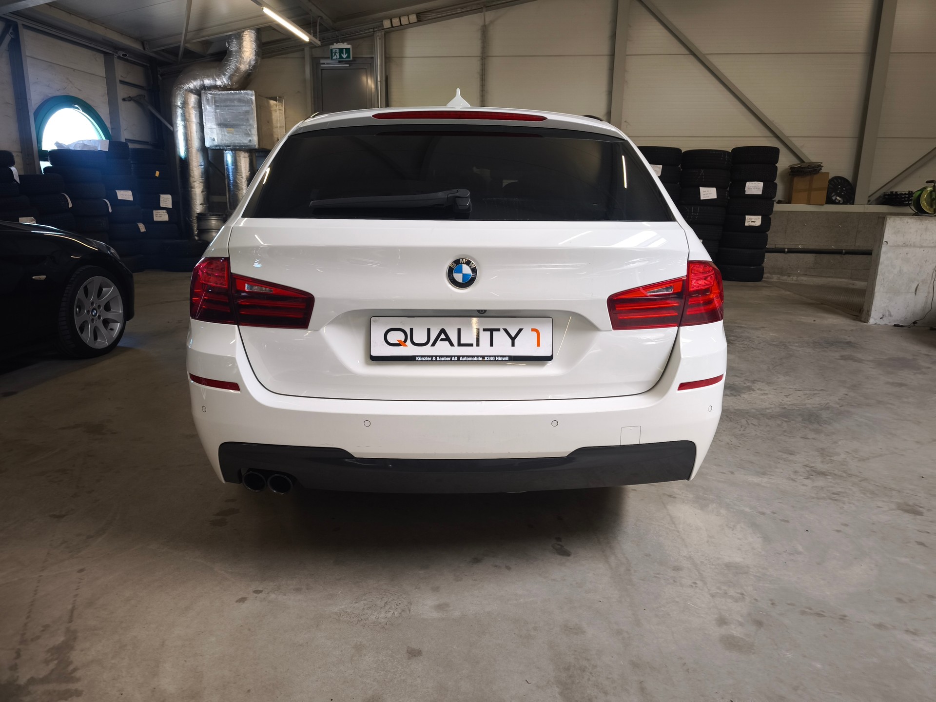 BMW 530d Touring xDrive Steptronic-image-3