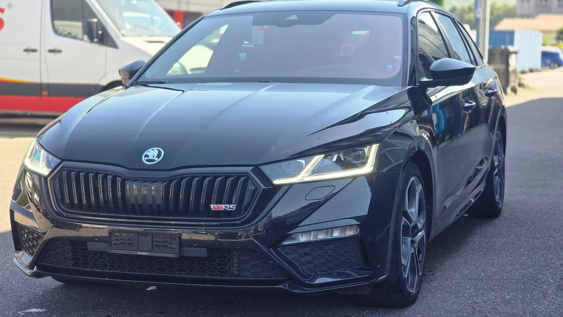 SKODA Octavia Combi 2.0 TDI DSG Style 4x4-showroom-element-1