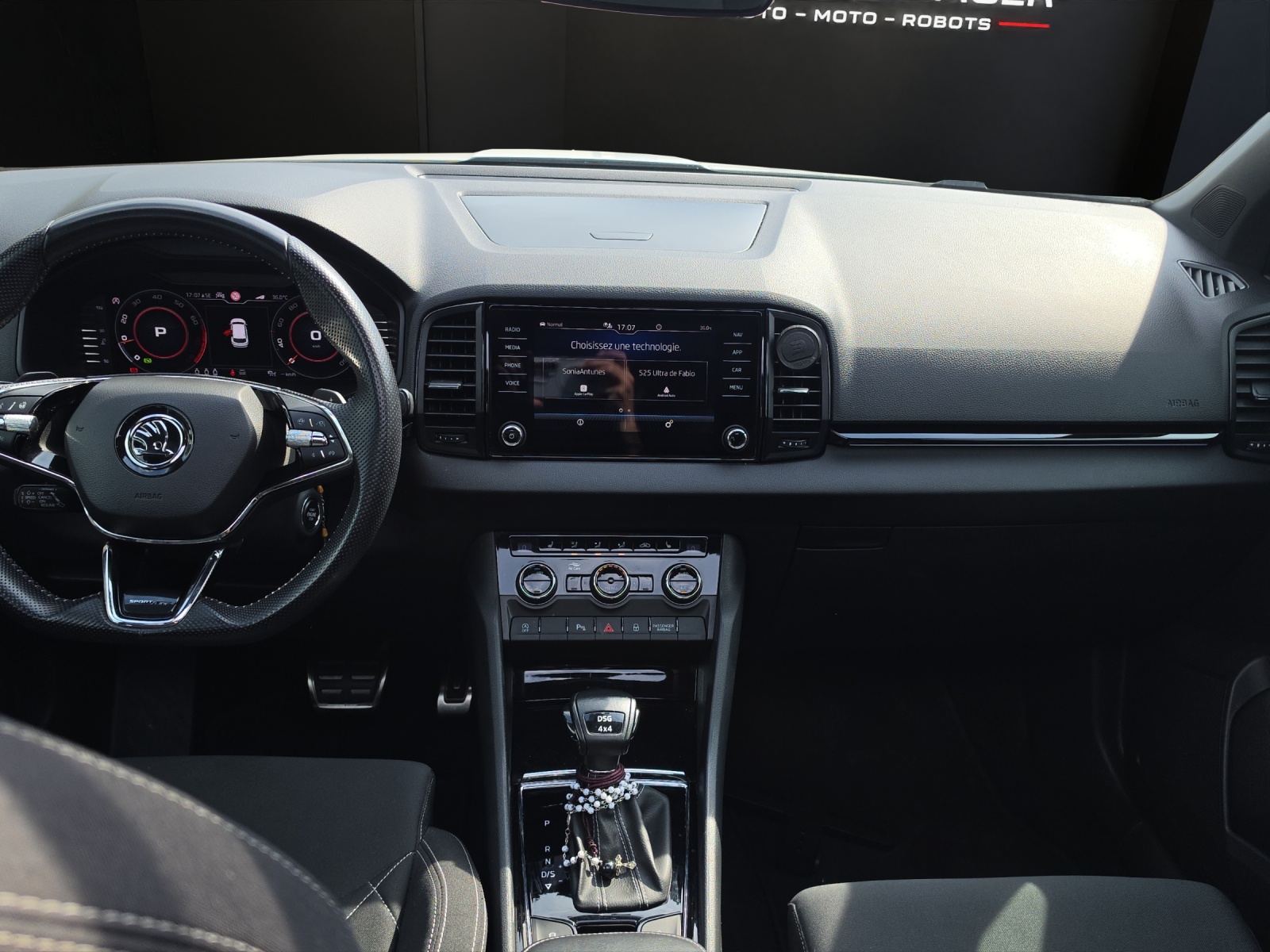 SKODA Karoq 2.0 TSI SportLine 4x4 DSG-image-9