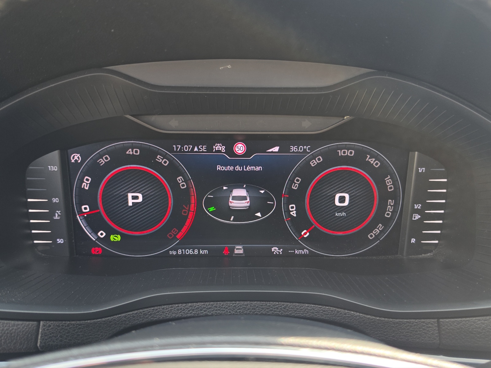 SKODA Karoq 2.0 TSI SportLine 4x4 DSG-image-7