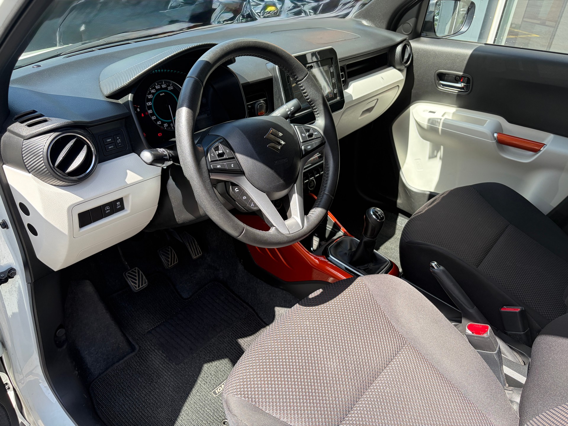 SUZUKI Ignis 1.2i Compact Top 4x4-image-10