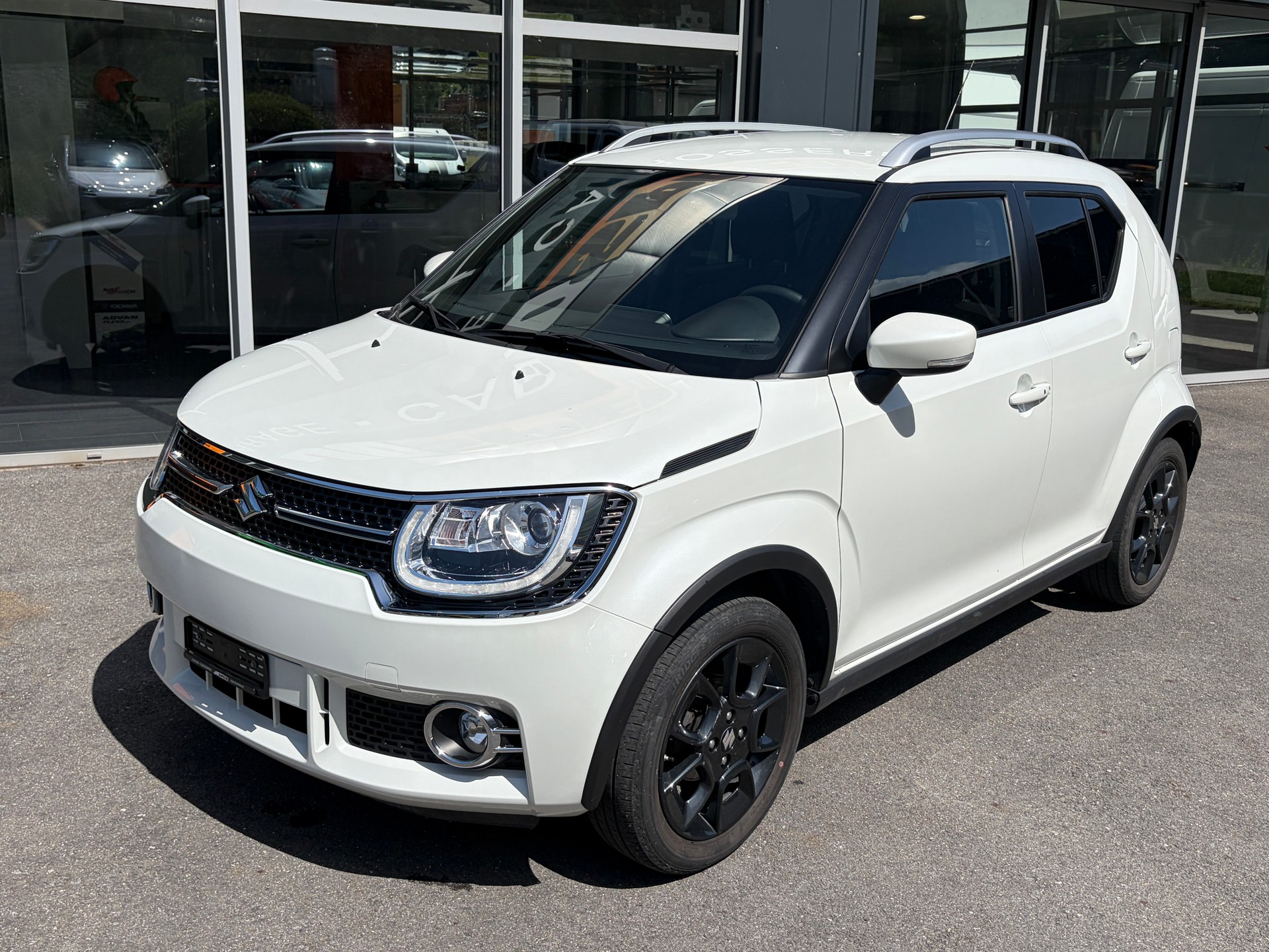SUZUKI Ignis 1.2i Compact Top 4x4-showroom-element-1