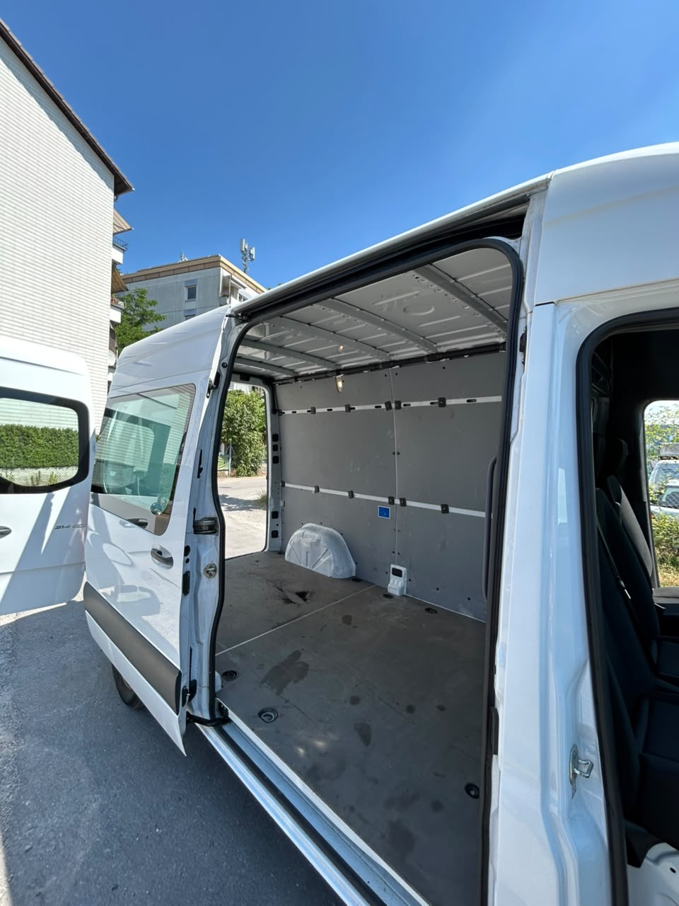 MERCEDES-BENZ 2.2 CDI 143-image-11