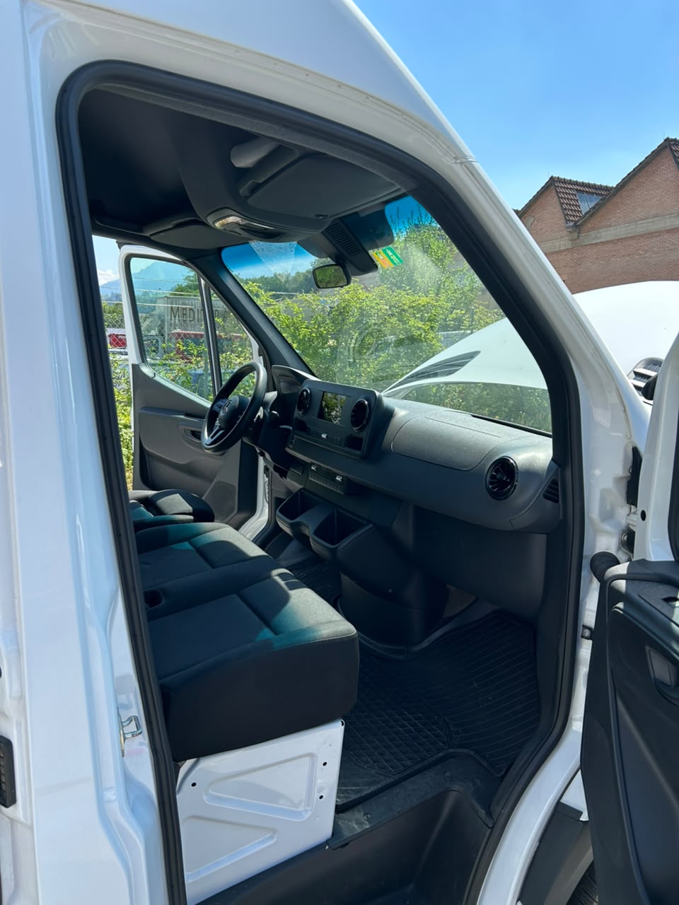 MERCEDES-BENZ 2.2 CDI 143-image-14