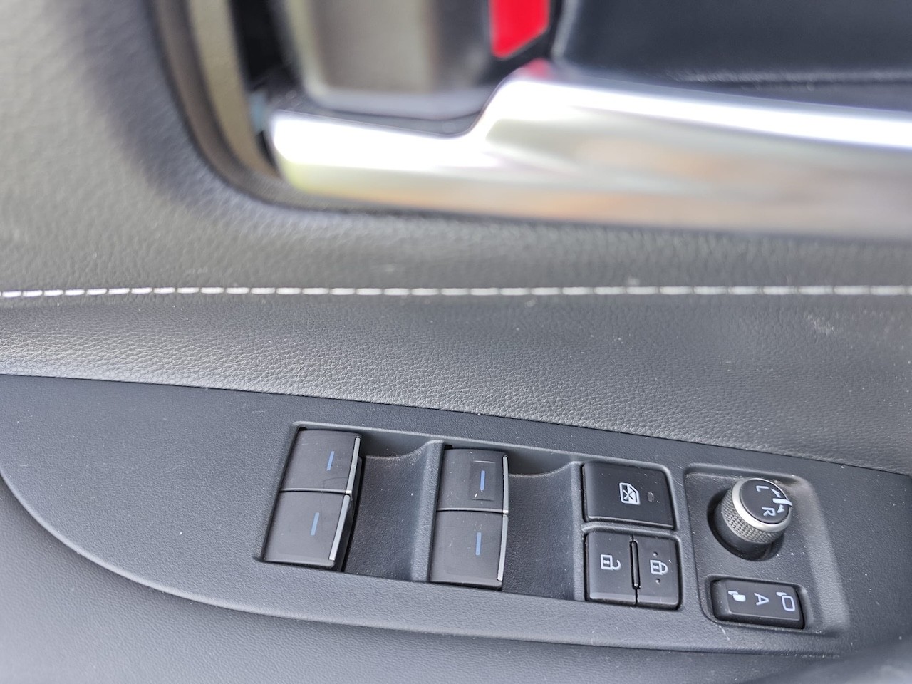 SUZUKI Swace 1.8 Hybrid Compact Top E-CVT-image-27