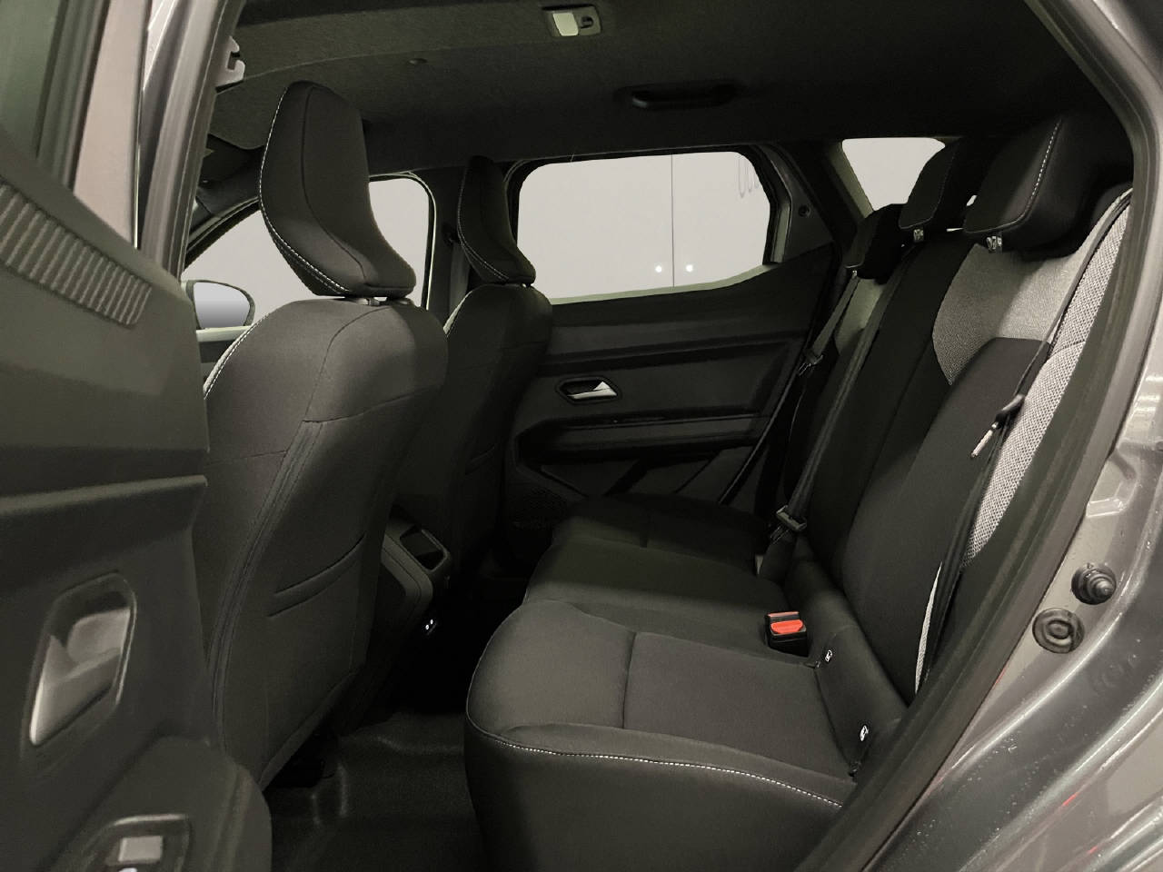 DACIA Duster 1.2 Hybrid Journey 4WD-image-14