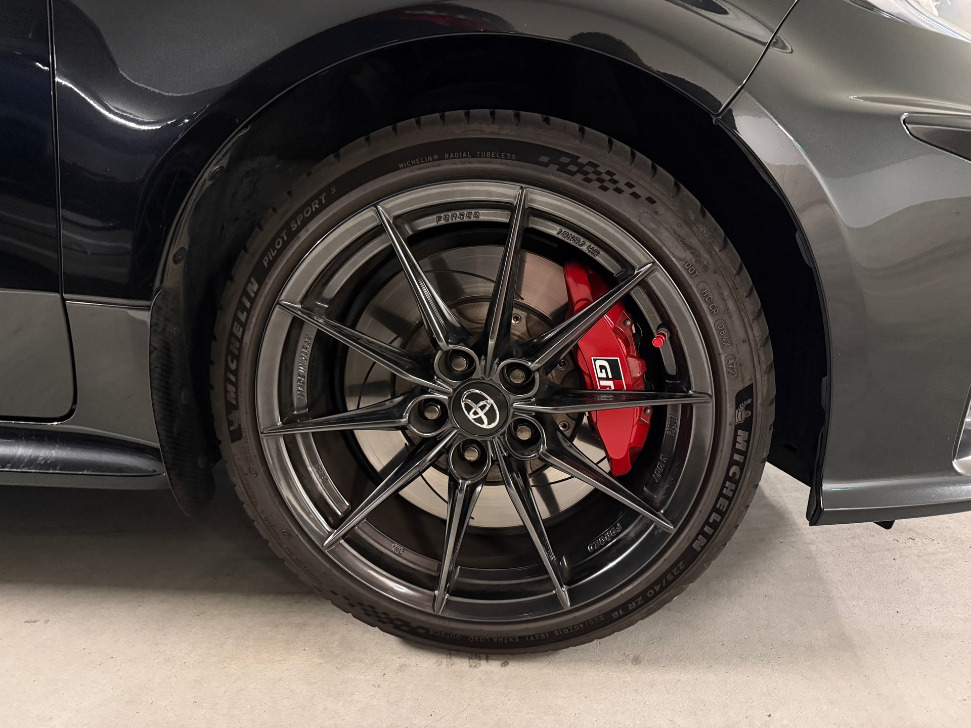 TOYOTA 1.6 Turbo Sport 4x4-image-8