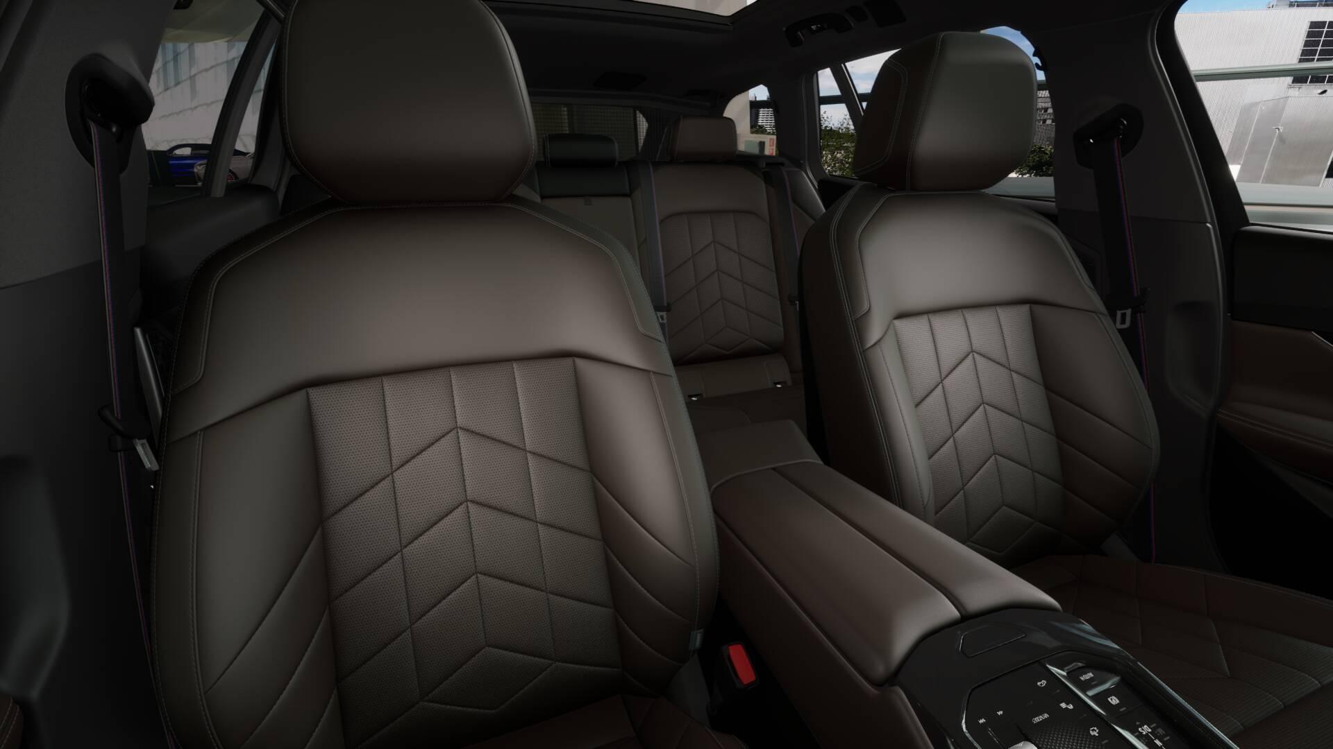 BMW 540d xDrive Touring-image-10